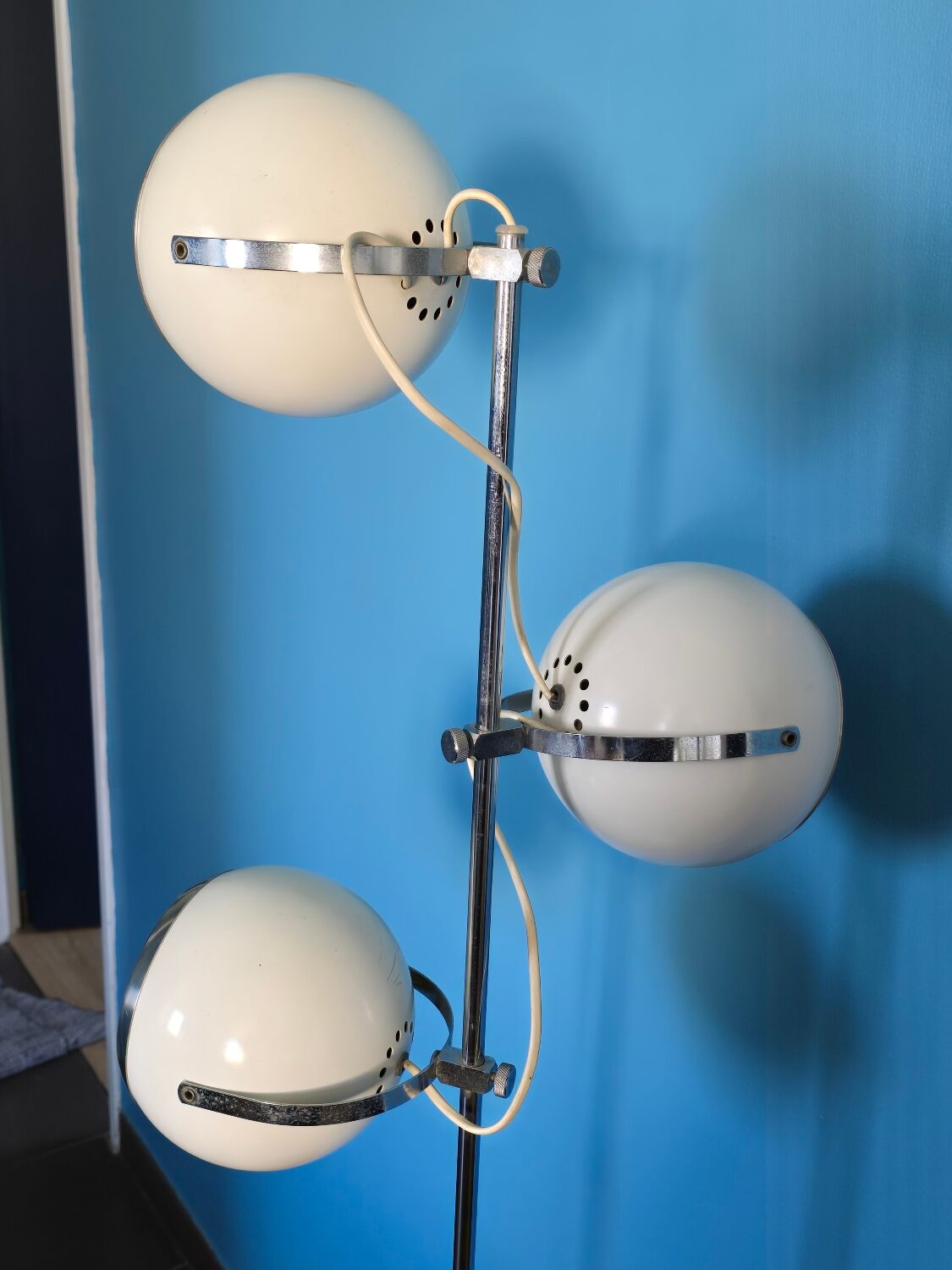 1970s eyeball floor lamp in the style of Gino Sarfatti