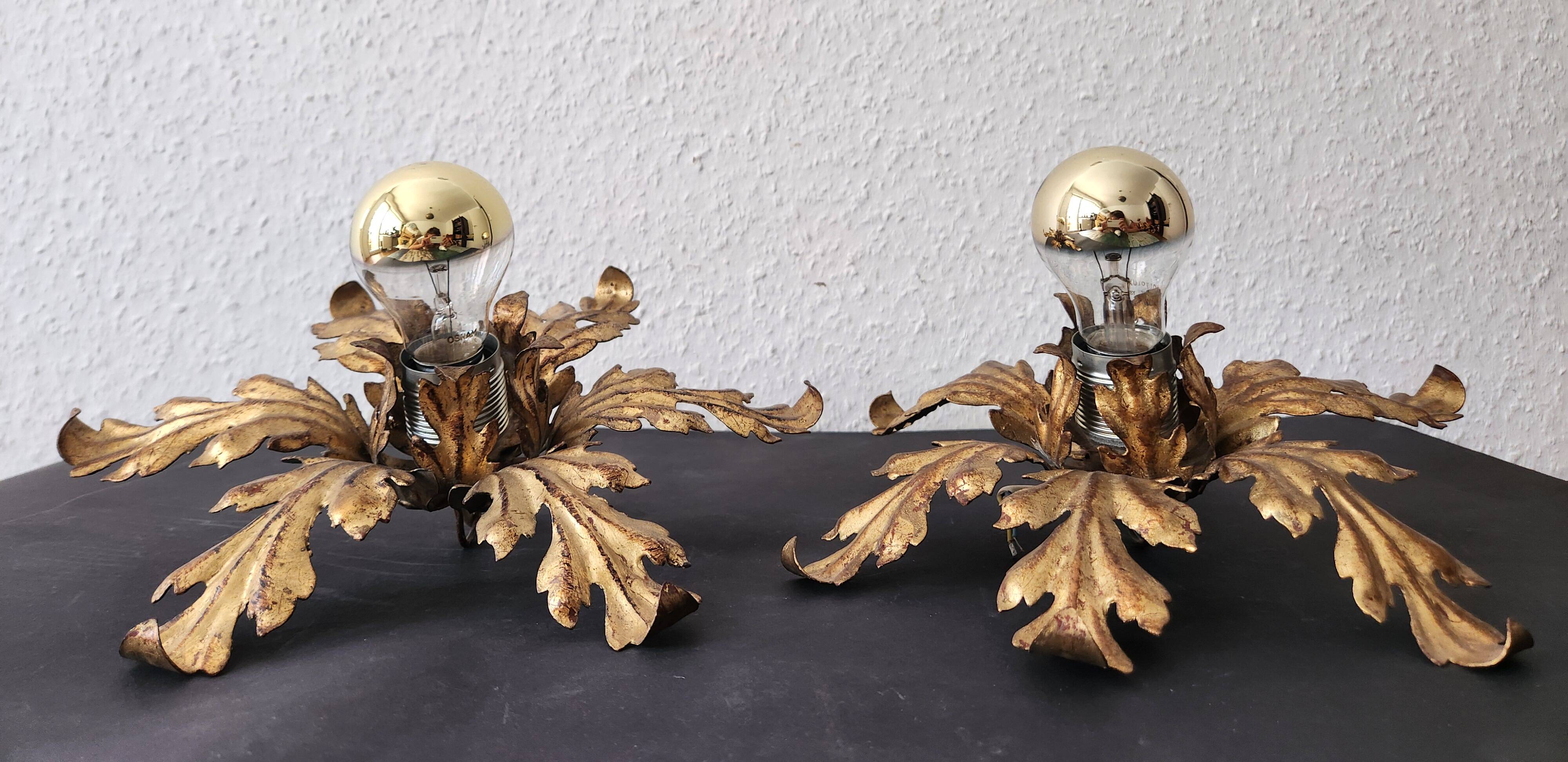 Gilded hand-forged Florentine wall lamp Hans Kögl style, Italy