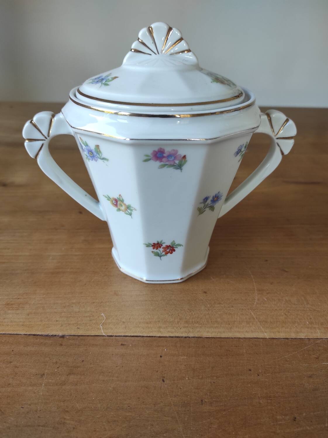 Porcelain sugar bowl with floral decoration
