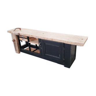 Carpentry workbench
