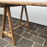 Winegrower's farm table