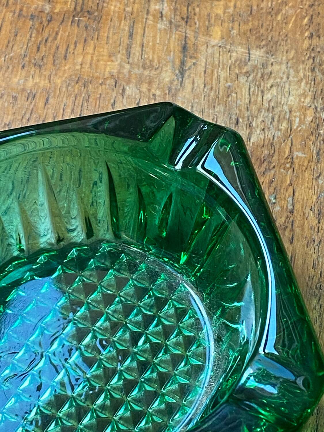 Luminarc vintage green glass ashtray