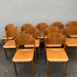 Série de 11 chaises brutaliste Allemagne empilable