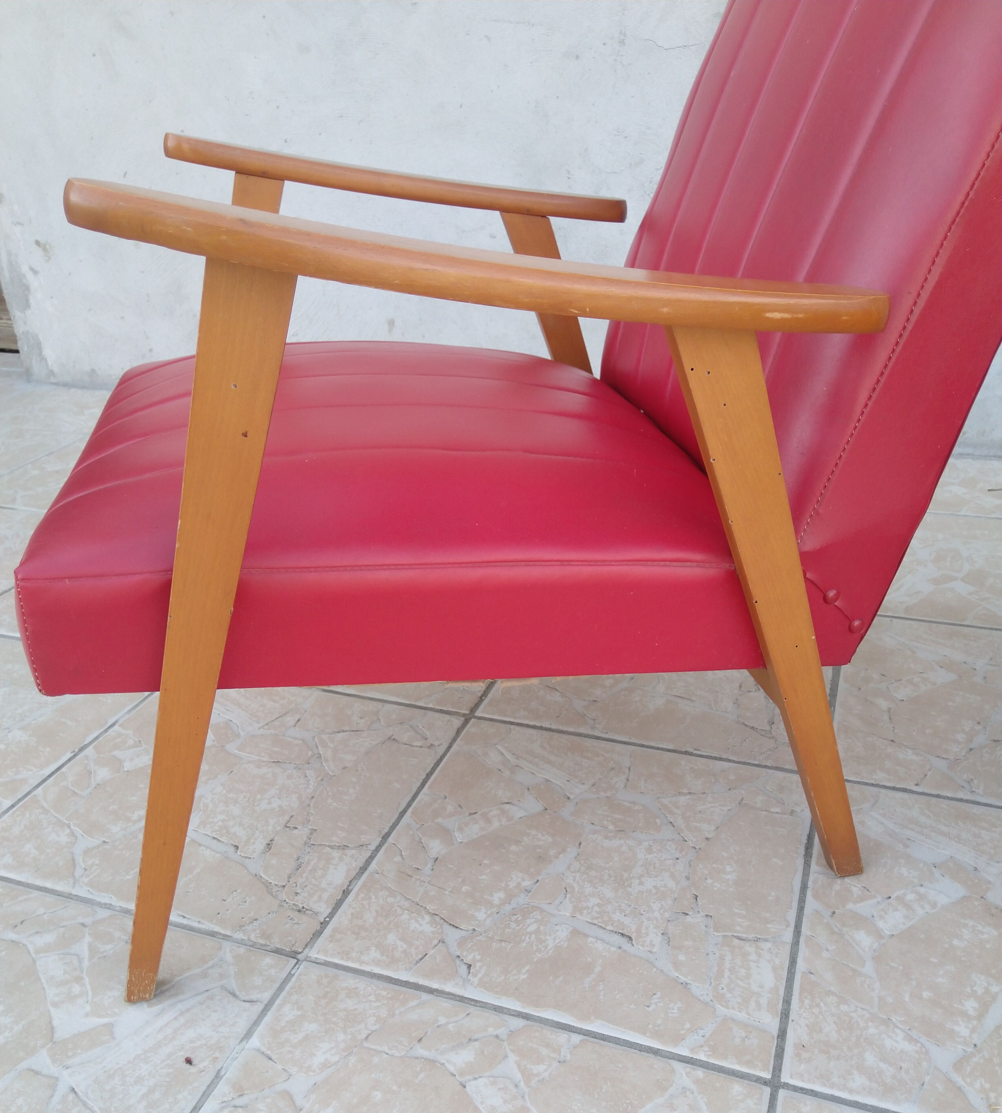 Paire de fauteuils vintage en skaï