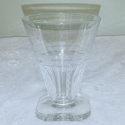 8 glasses with liqueur or aperitif 8cl art deco
