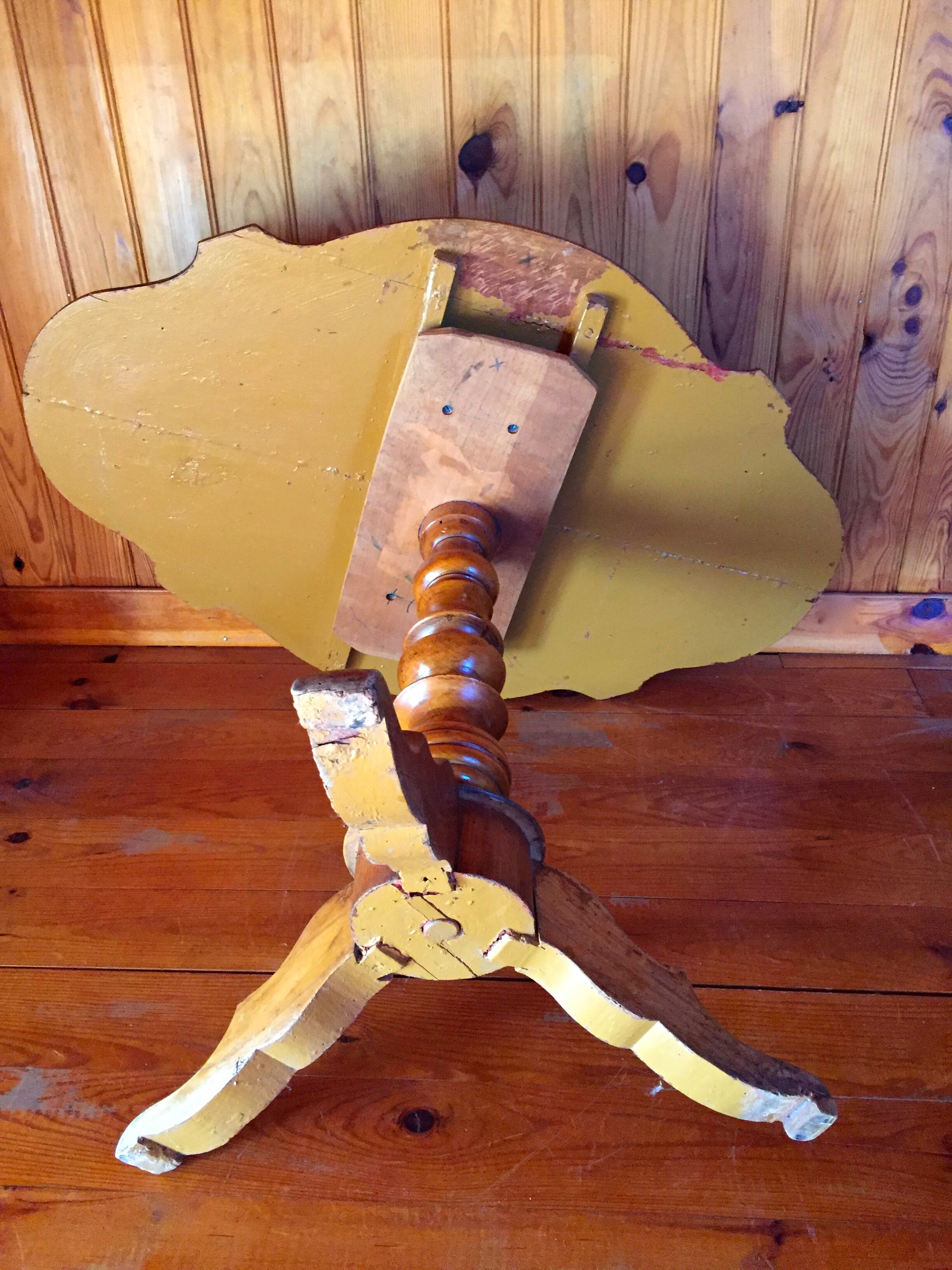 Antique furniture table 19th pedestal table oval tripod shape violin walnut solid provincial crafts