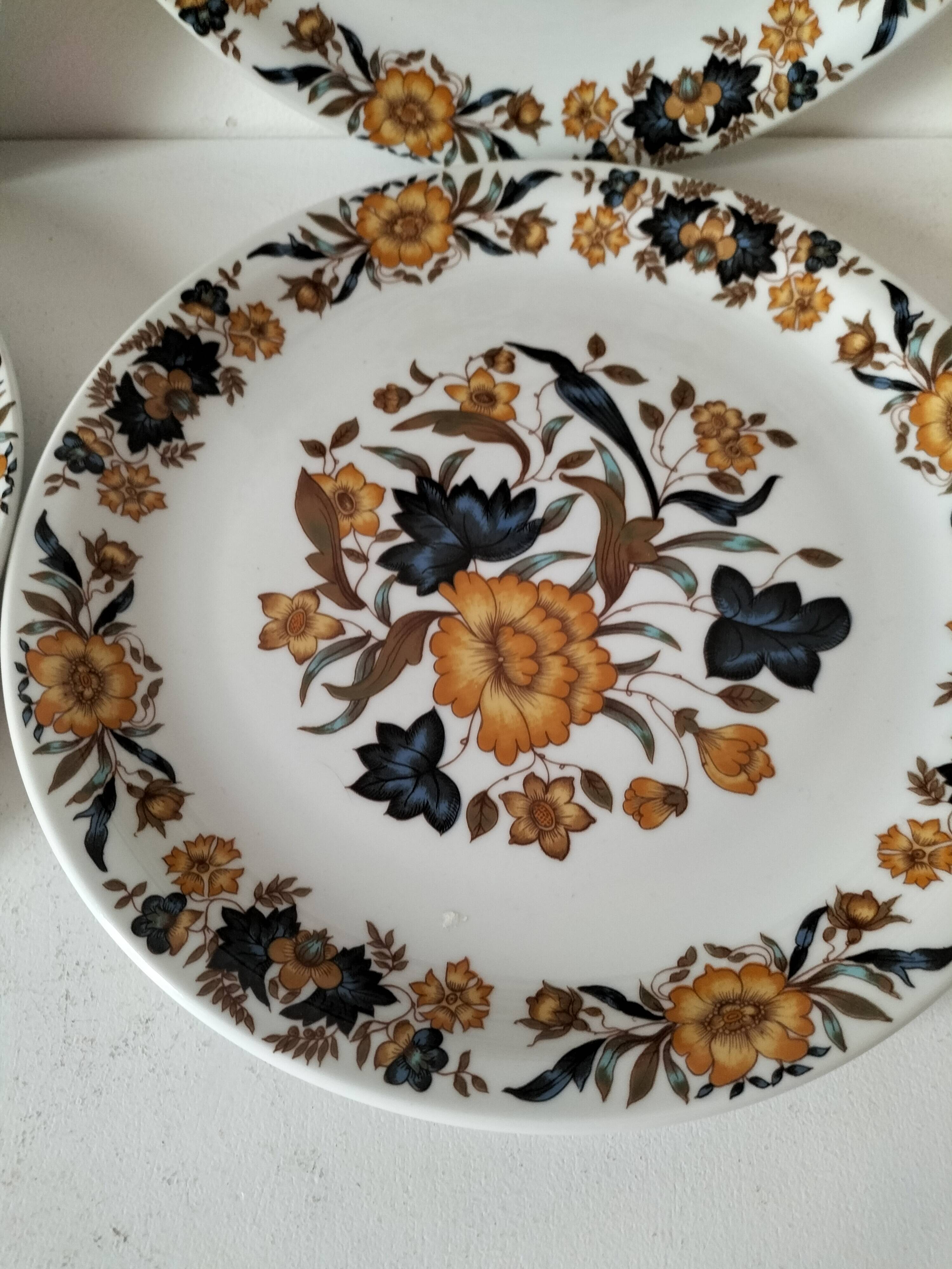 Pillivuyt Tampico plates