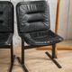 Paire de chaises cuir