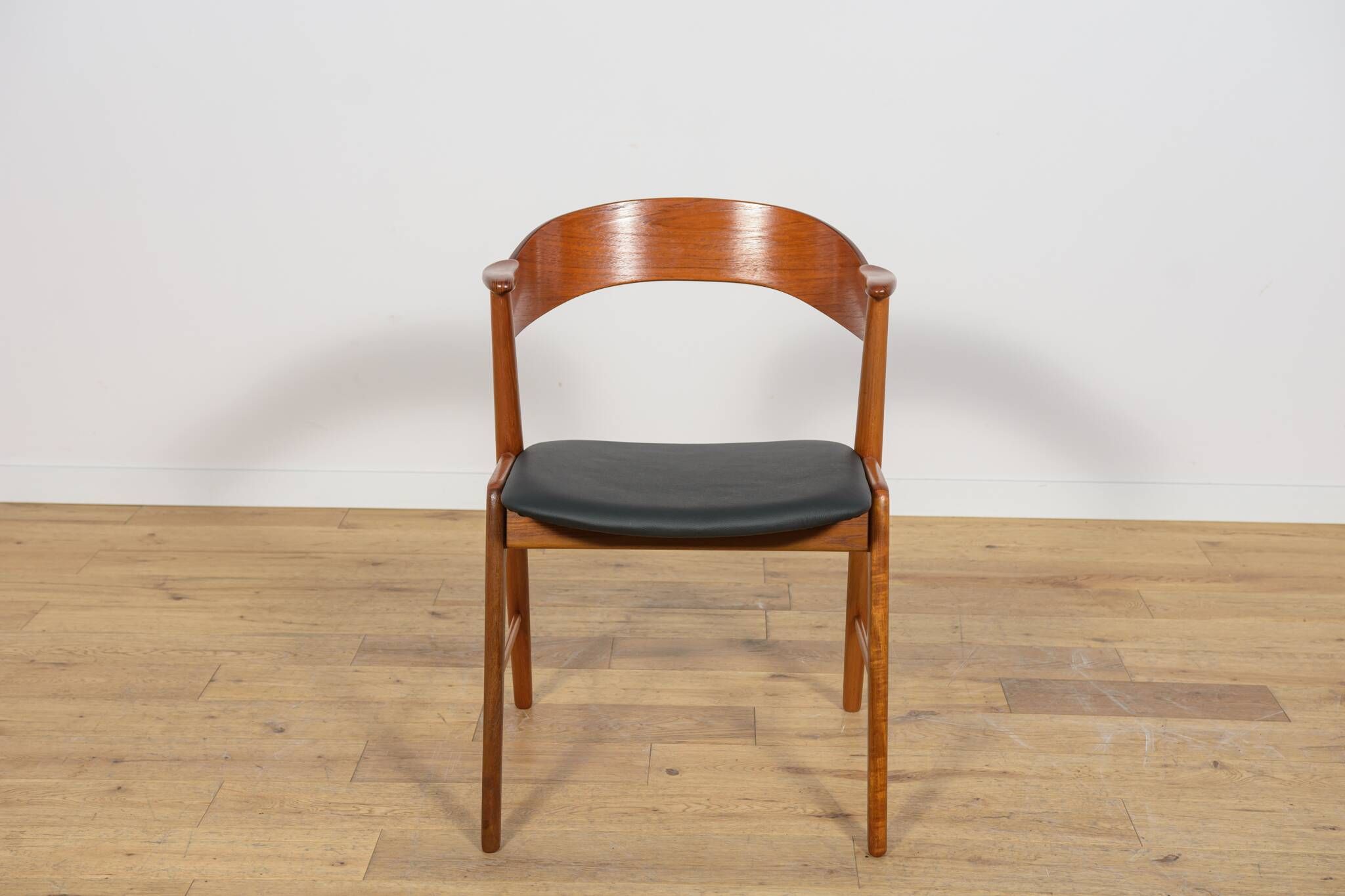 Chaises en teck danoises du milieu du siècle de Korup Stolefabrik, Danemark, 1960.