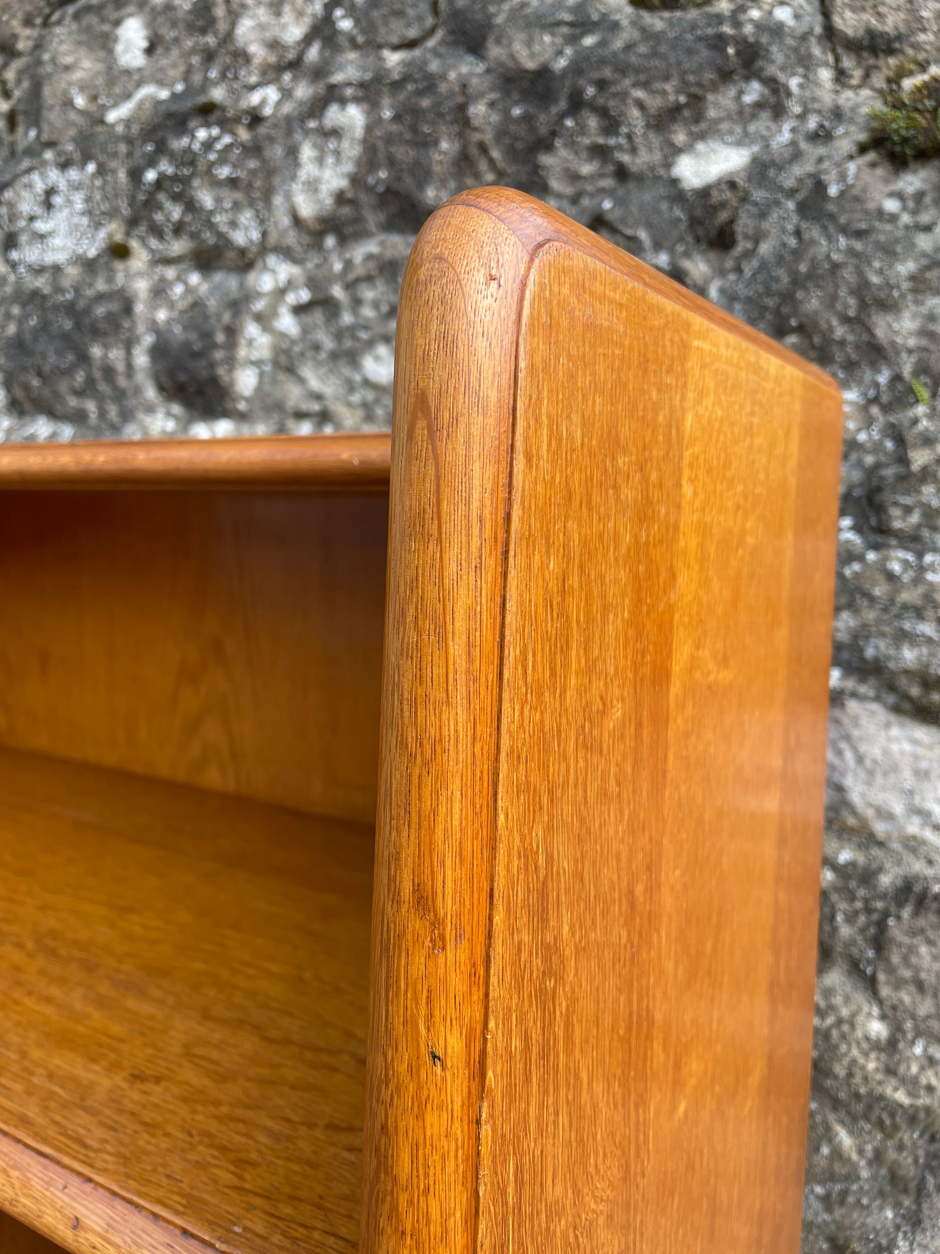 Secrétaire en bois blond 1960