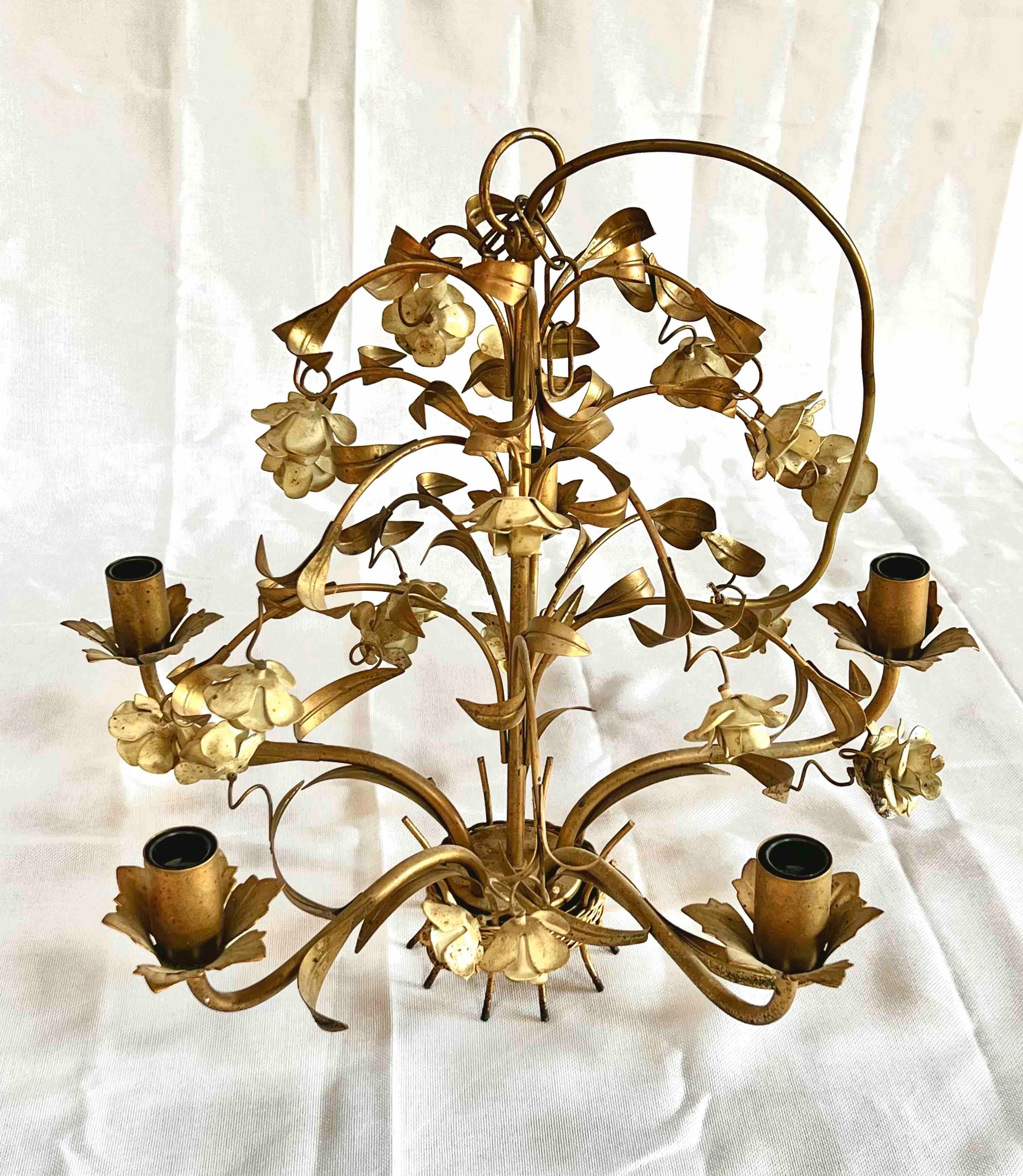 Italian golden metal chandelier with floral decoration, six lights, 1950s-60s.