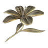 fleur en laiton avec pétales servant de cendrier individuel