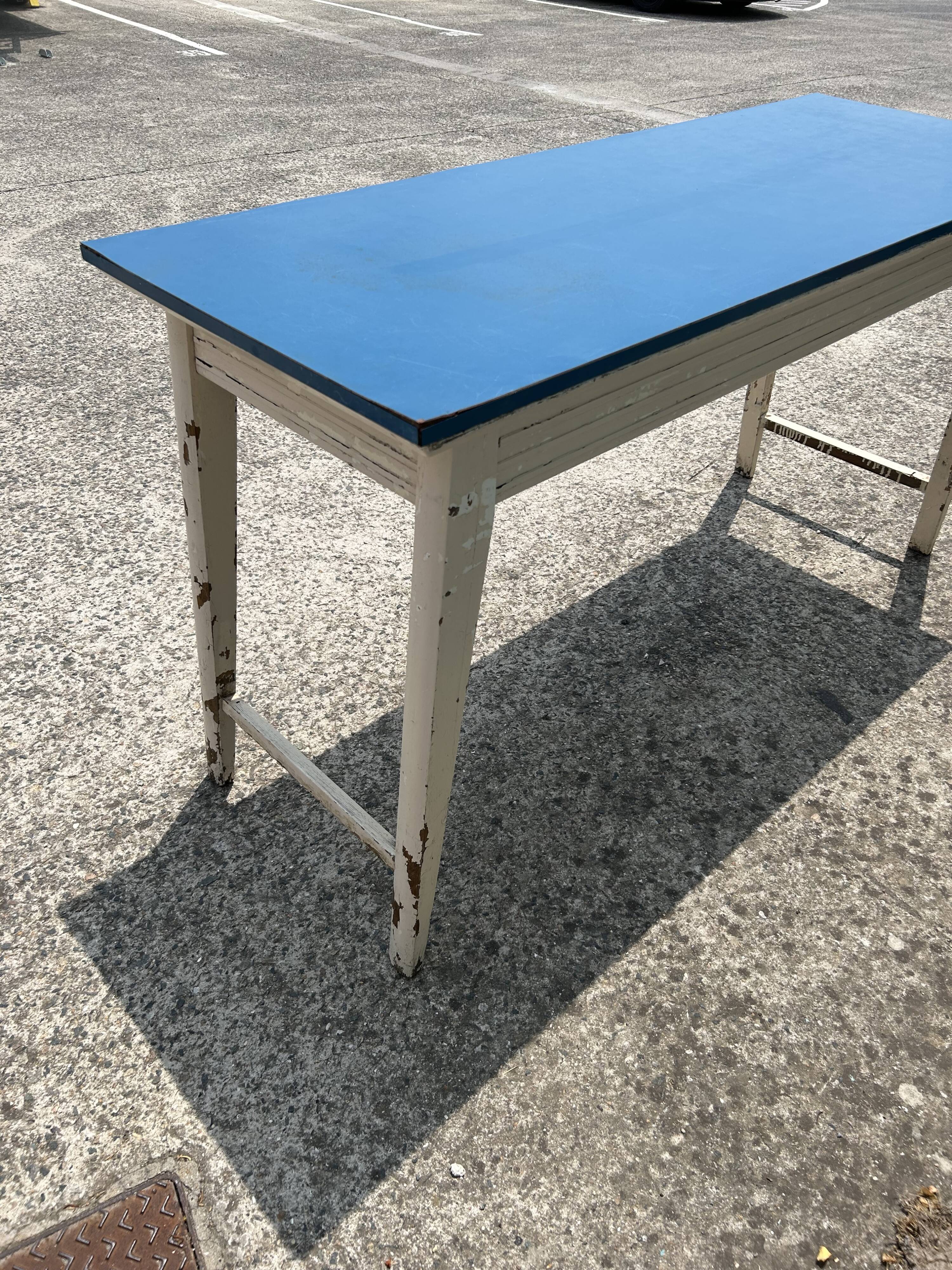 Florist craft table