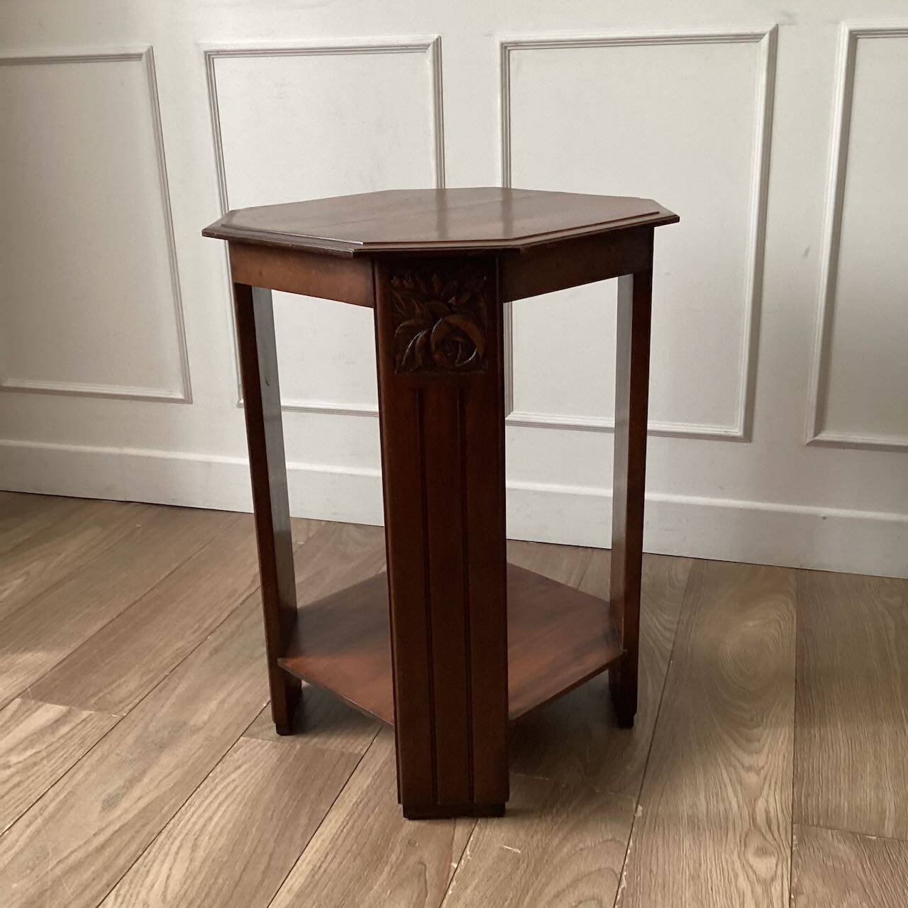 Art deco pedestal table
