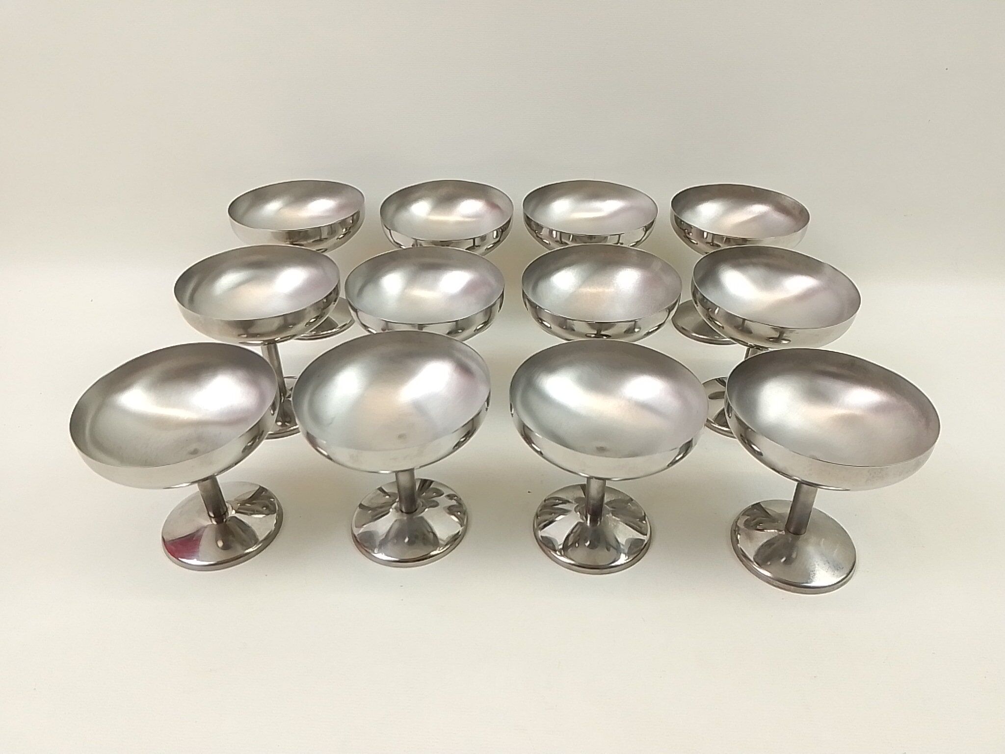 Lot of 12 stainless steel glaze cups
