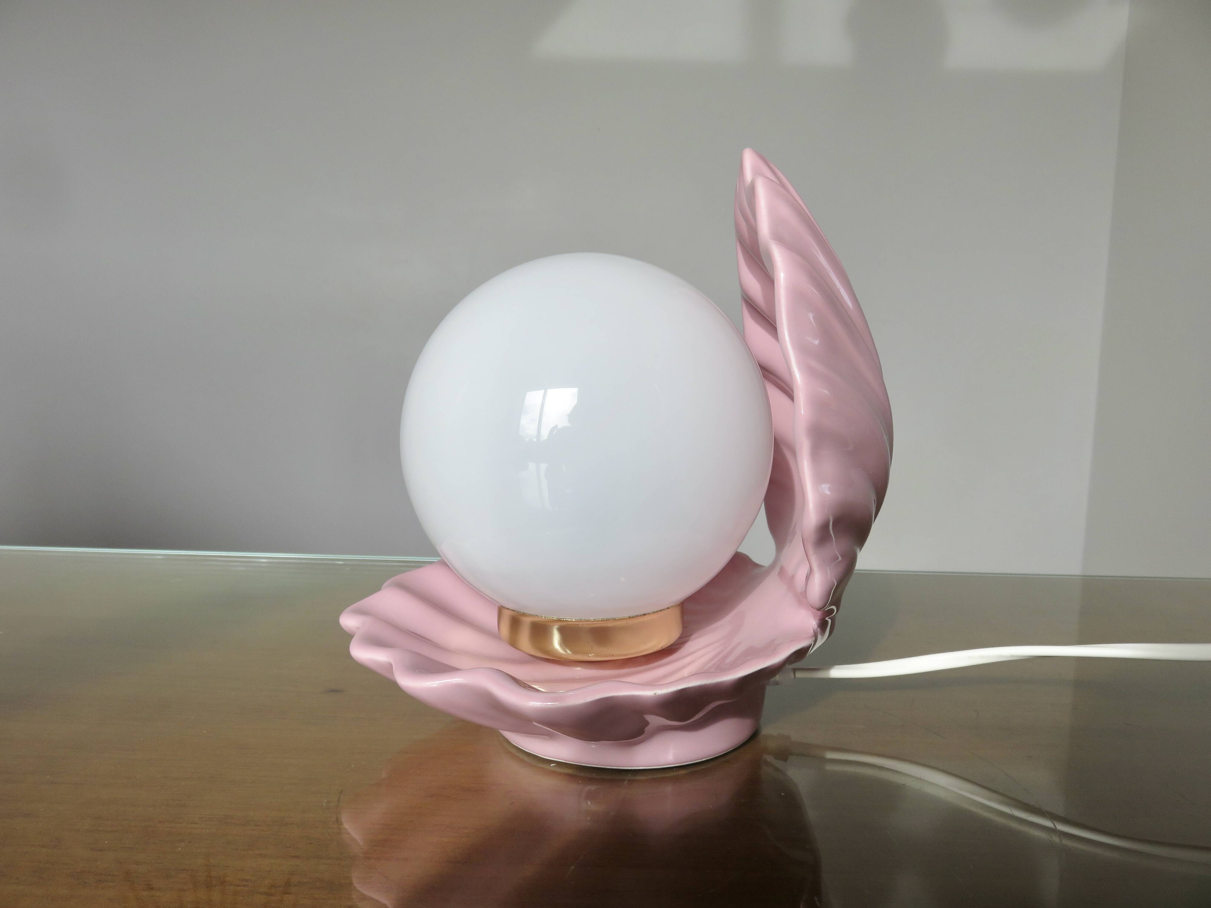 Pink ceramic shell lamp 1970