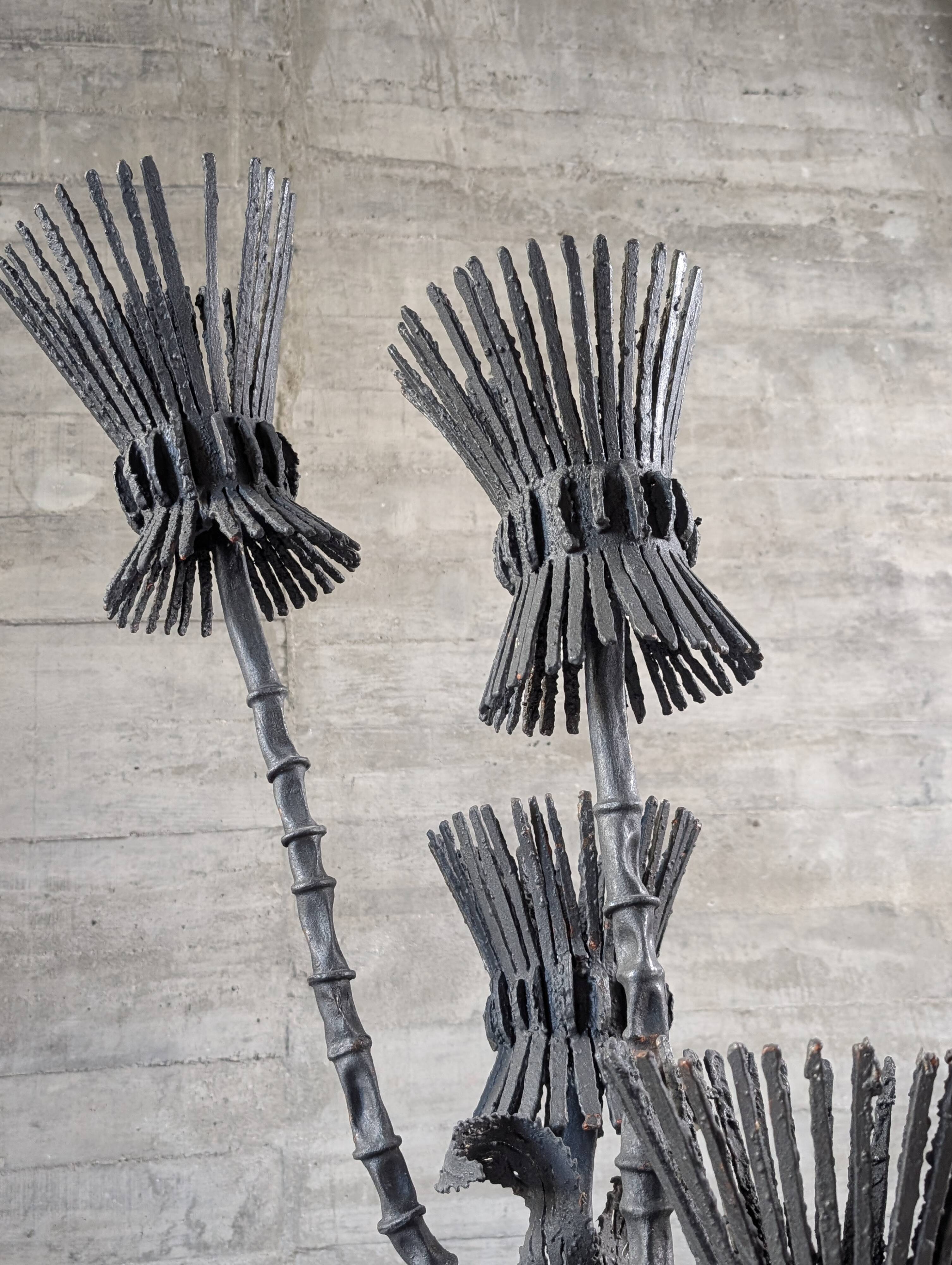 Brutalist floor lamp with five thistle-shaped lights in black wrought iron, 1970s