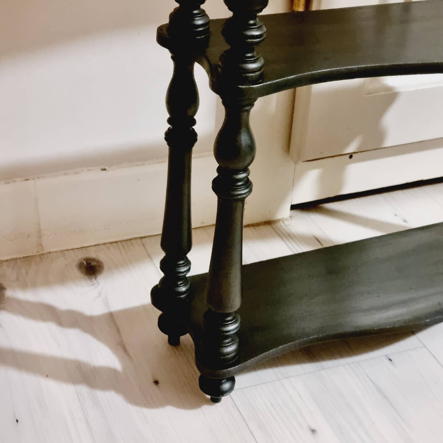 Lot of 2 old shelves