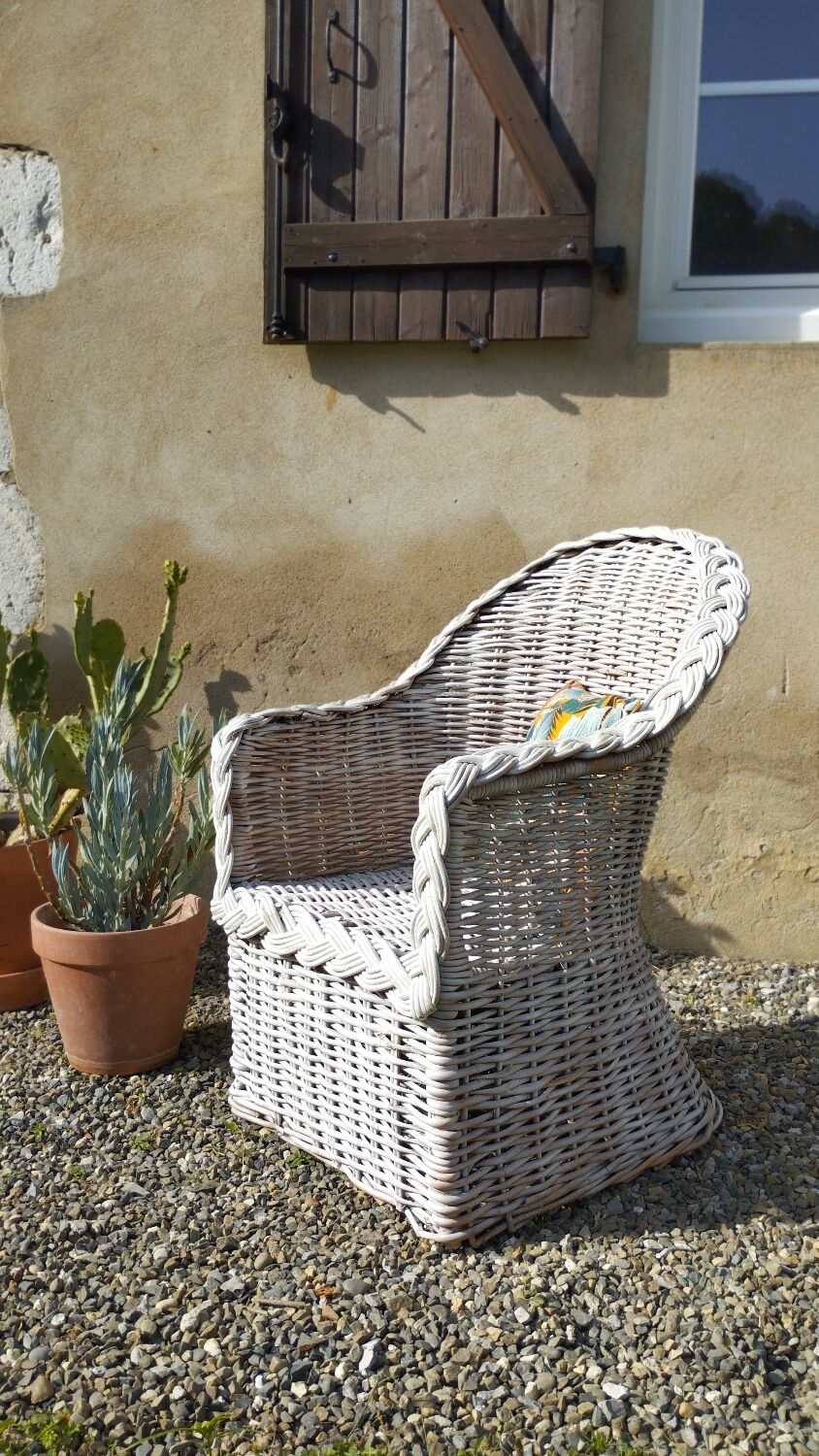 Fauteuil en rotin blanc
