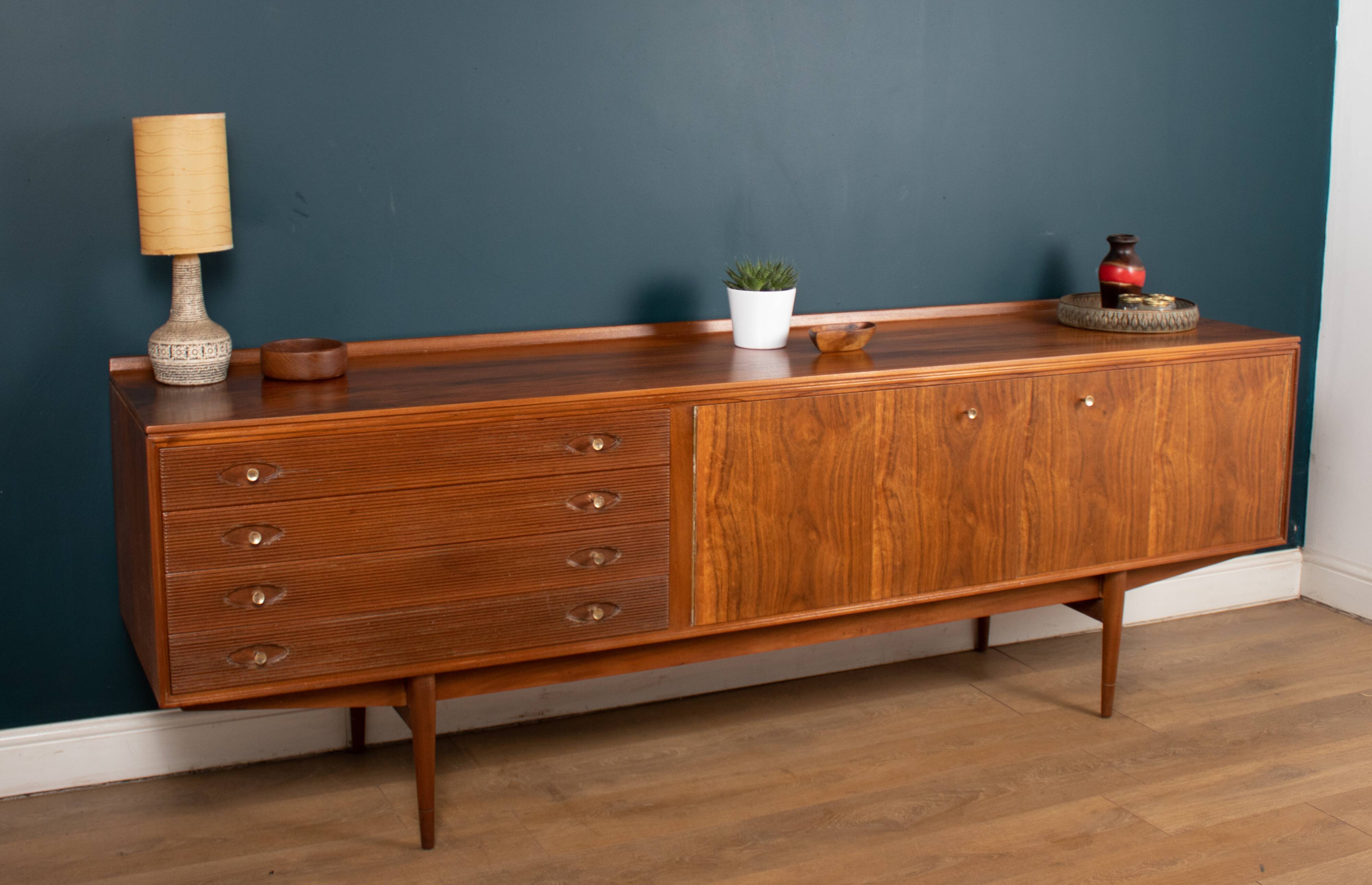 Enfilade ar Robert Heritage