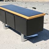 Warren Platner desk and sideboard, Knoll, 1970s.
