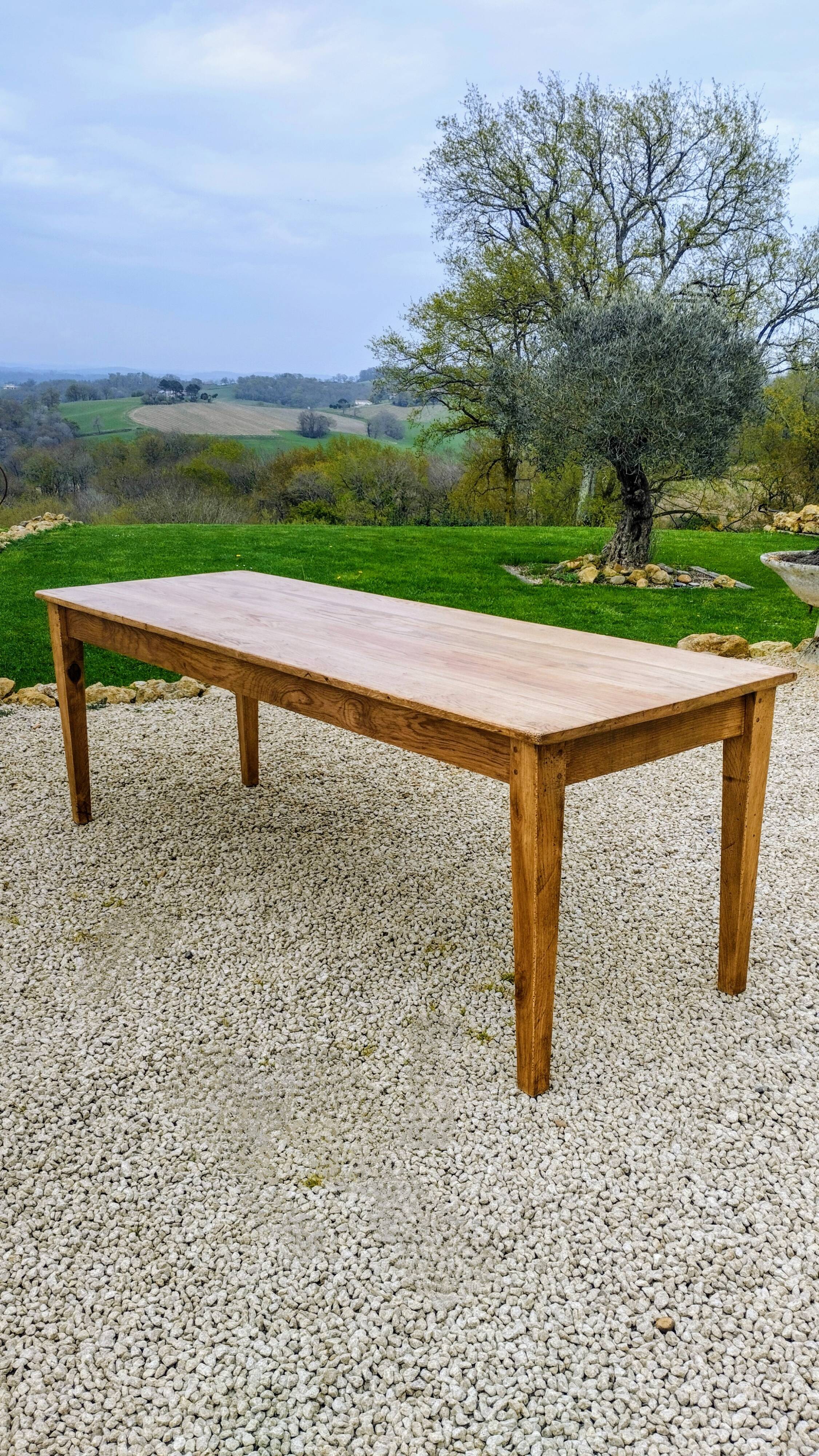 Solid oak farmhouse table 220cm x 75cm
