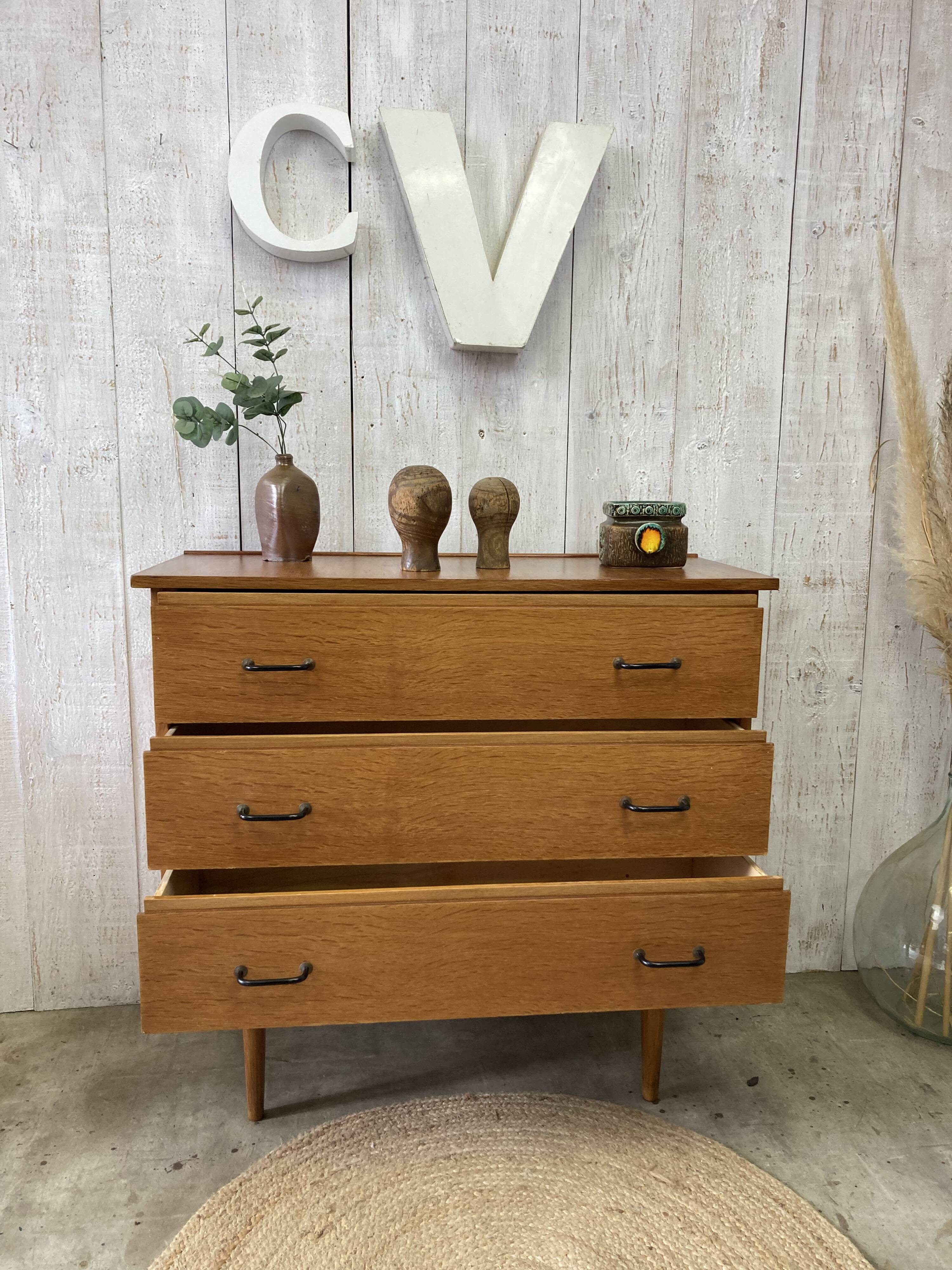 Vintage chest of drawers