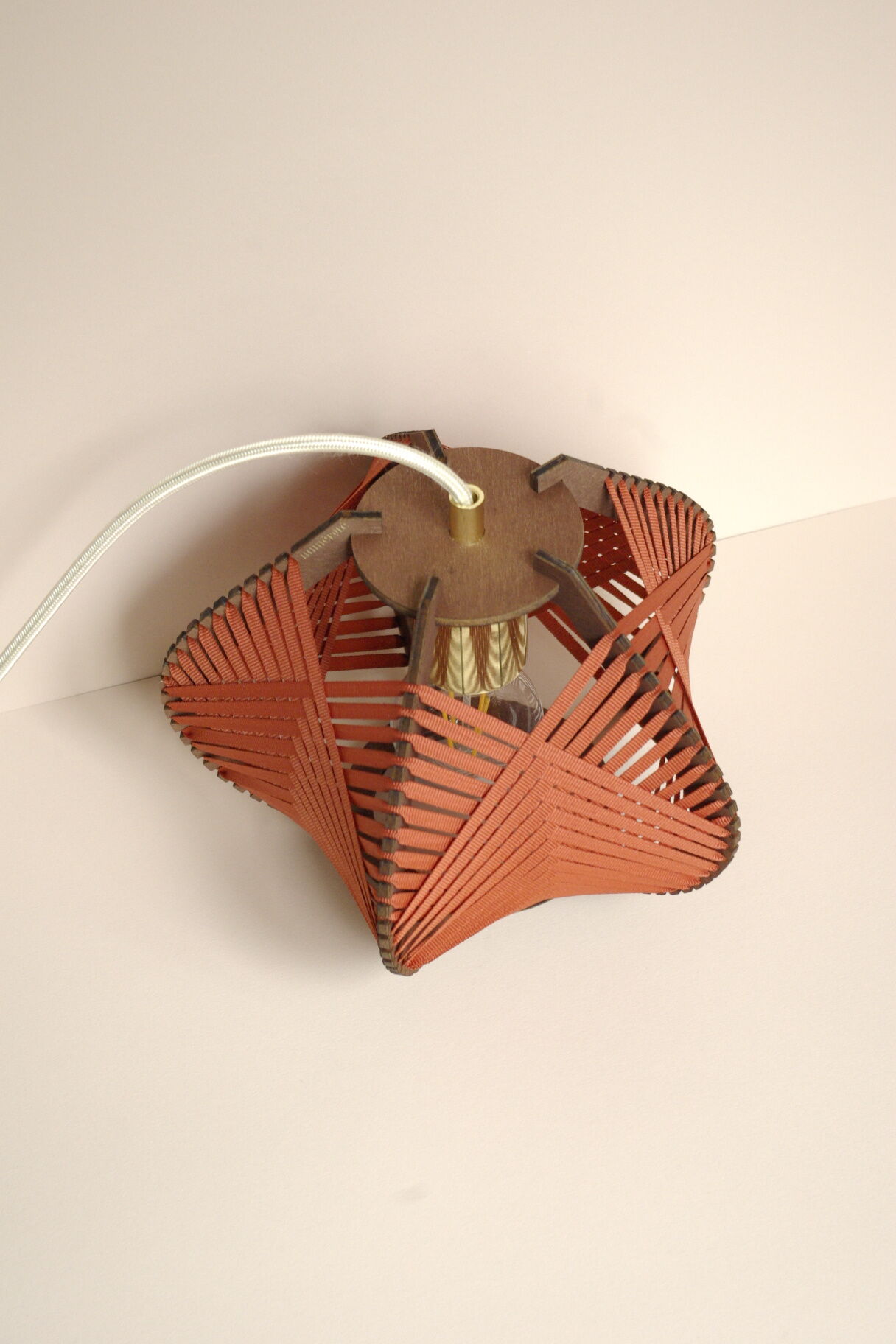 Woven brick walkman / Made in France / Made to order / to install