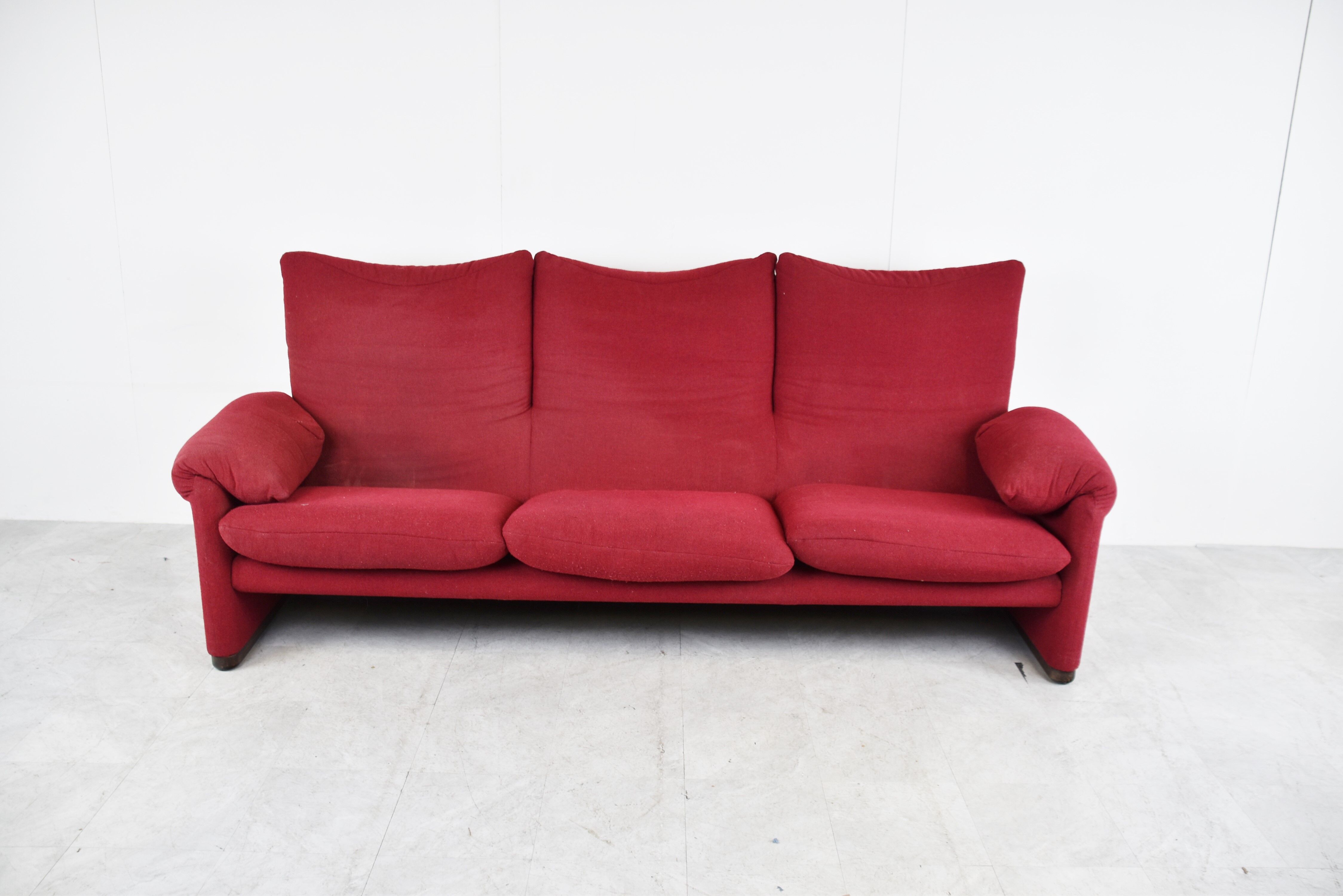 Maralunga 3 seater sofa by Vico Magistretti for Cassina