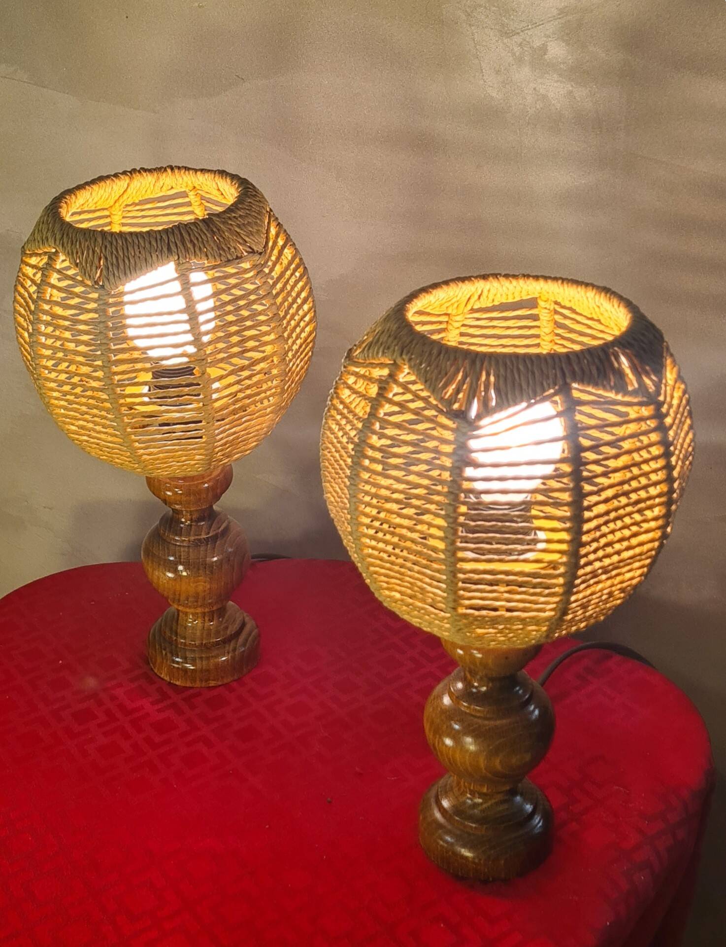 pair of Scandinavian style bedside lamps, vintage design, rope lampshade 3