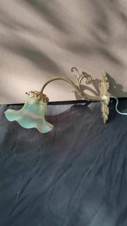 Art deco bronze wall lamp