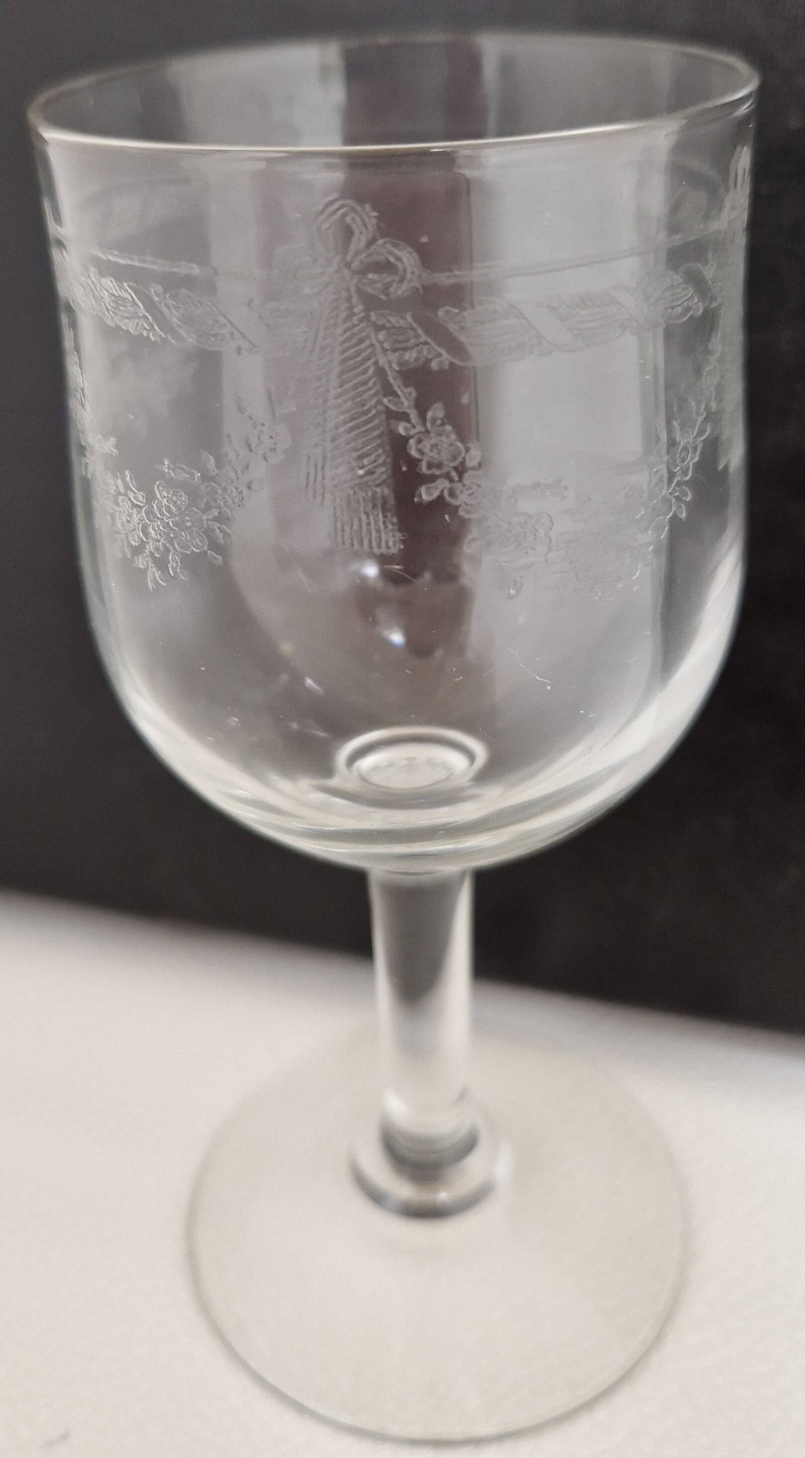 8 engraved crystal glasses