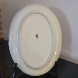 Plat ovale en faïence blanc estampillée K&G, Lunéville