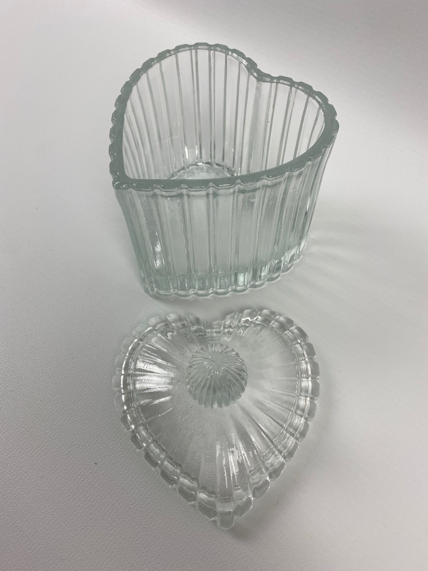 Glass heart box
