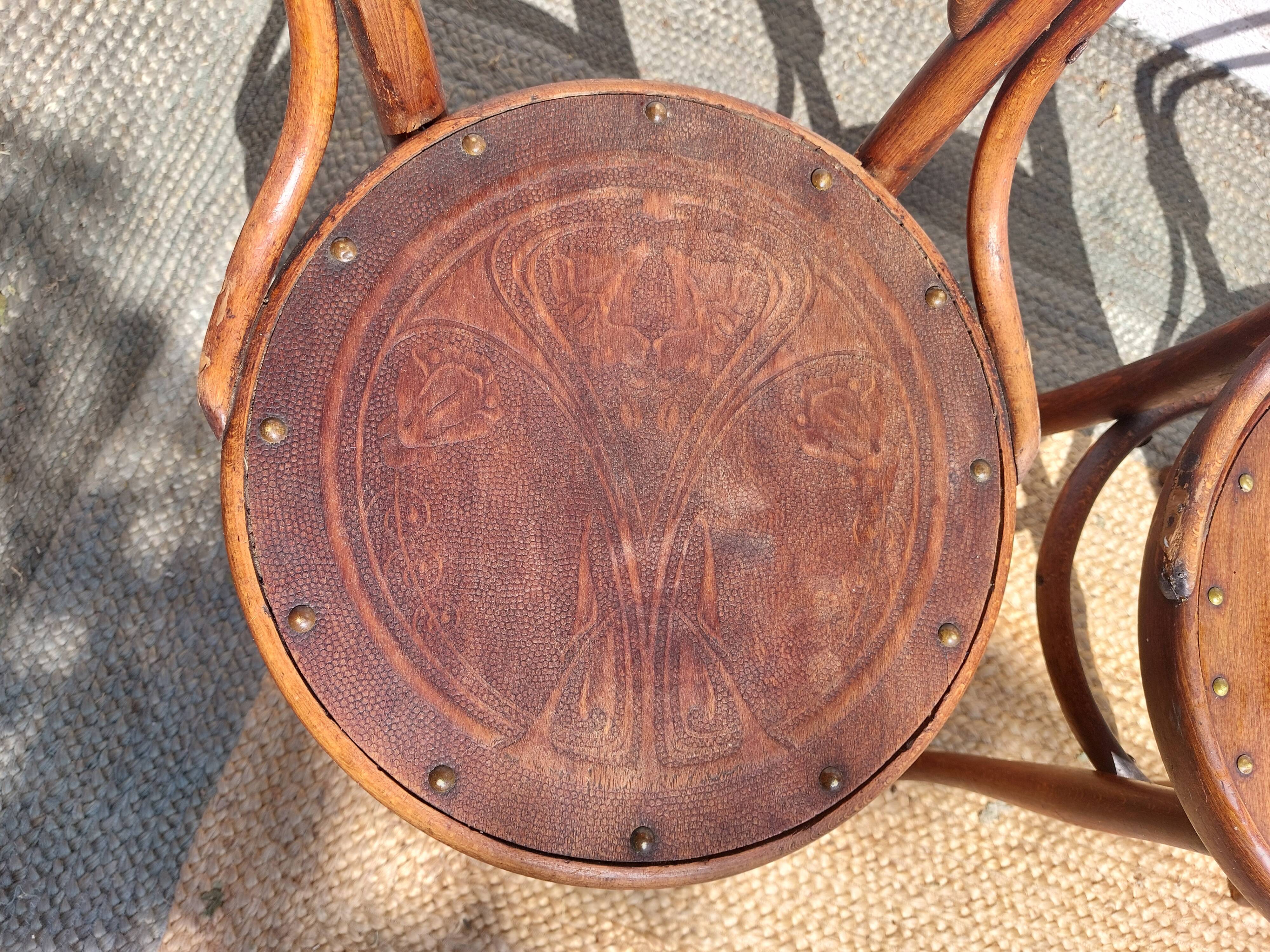 4 curved wooden bistro chairs