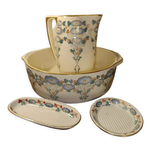 Ensemble de toilettes moulin des