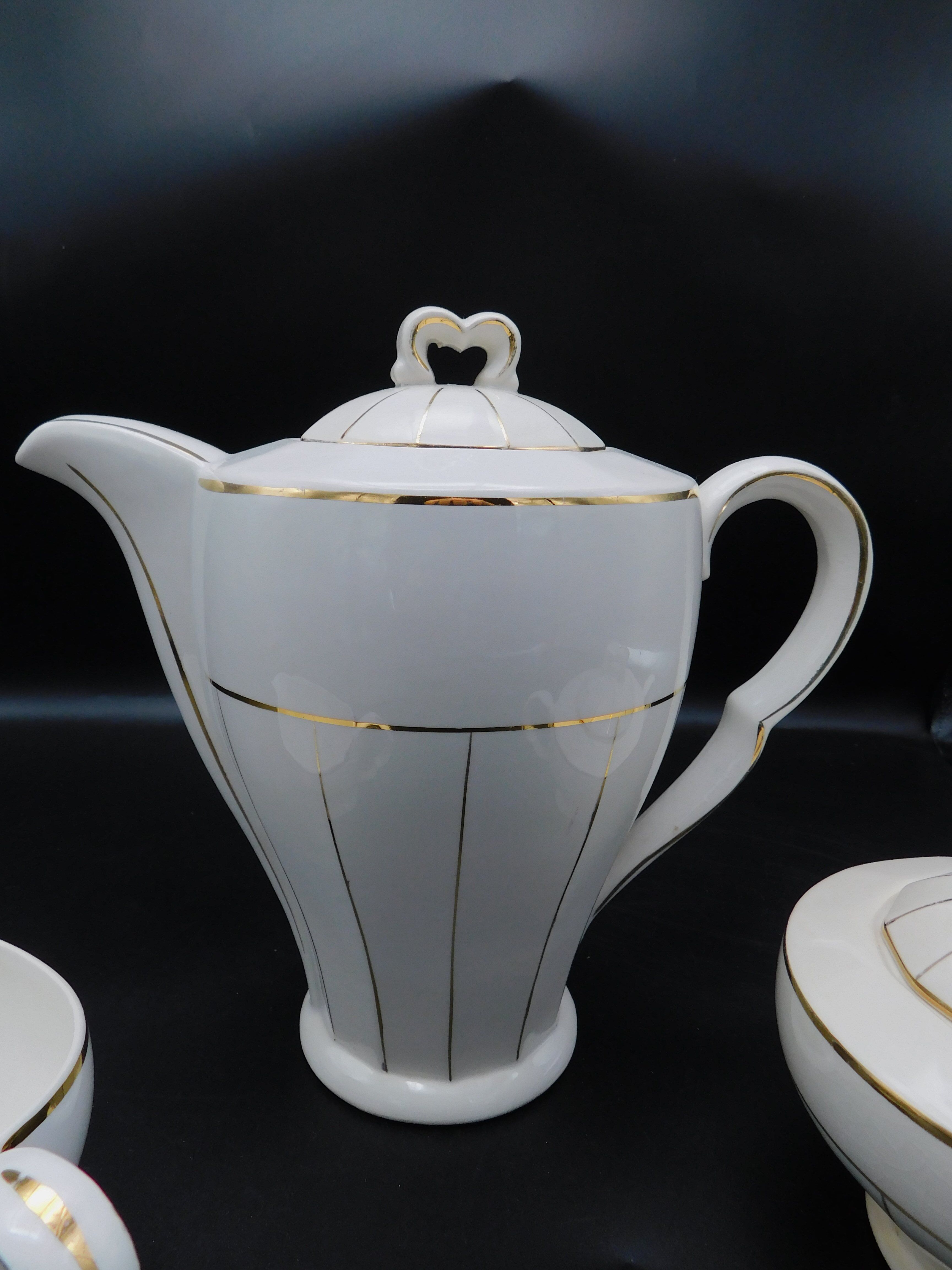 Céranord pourer, creamer and sugar bowl