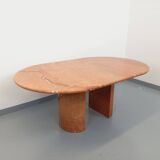 Vintage oval dining table in pink marble from the 70s 80s.
