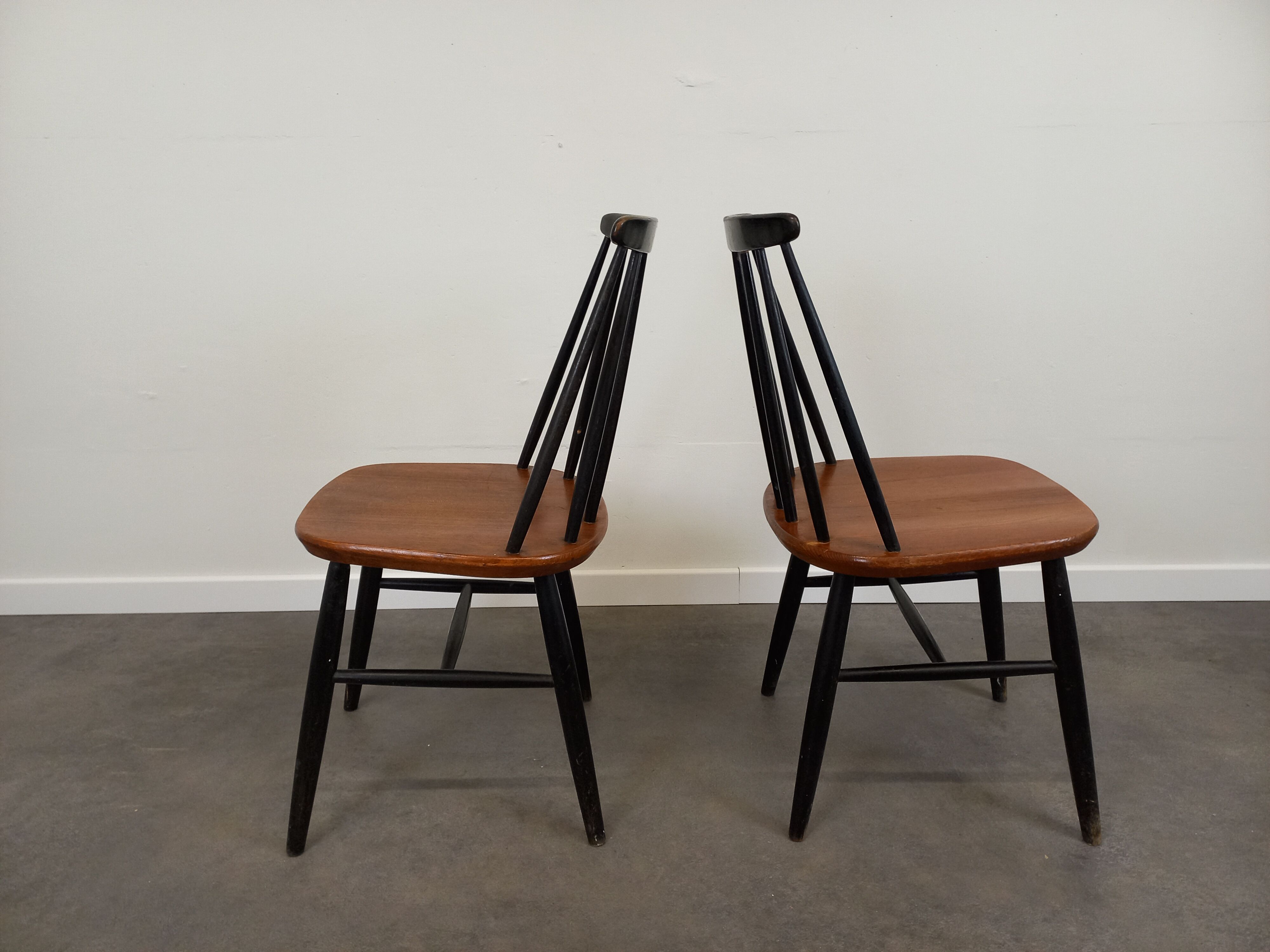 Pair of Scandinavian chairs