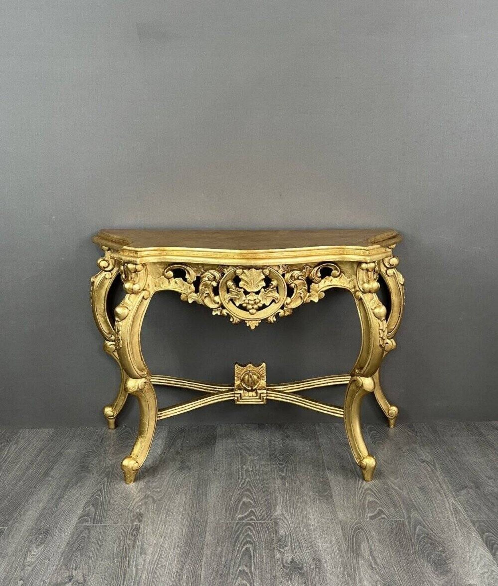 Console dorée sculptée, XXème siècle