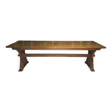 Grande table vintage en pin massif  rustique  brutaliste  70"