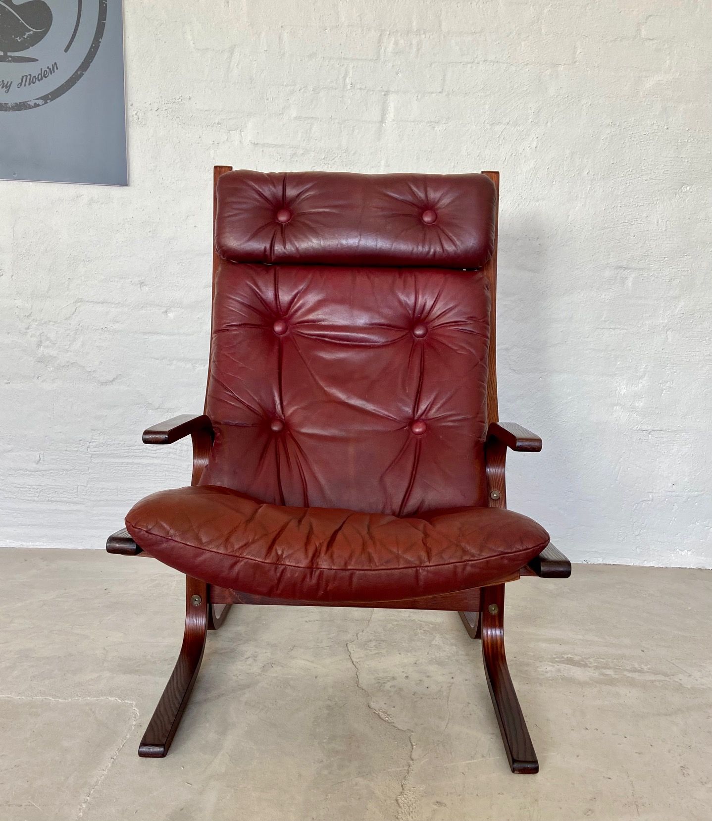 Vintage norwegian leather Siesta chair & ottoman by Ingmar Relling