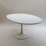 Oval white tulip dining table by Maurice Burke for Arkana 1960