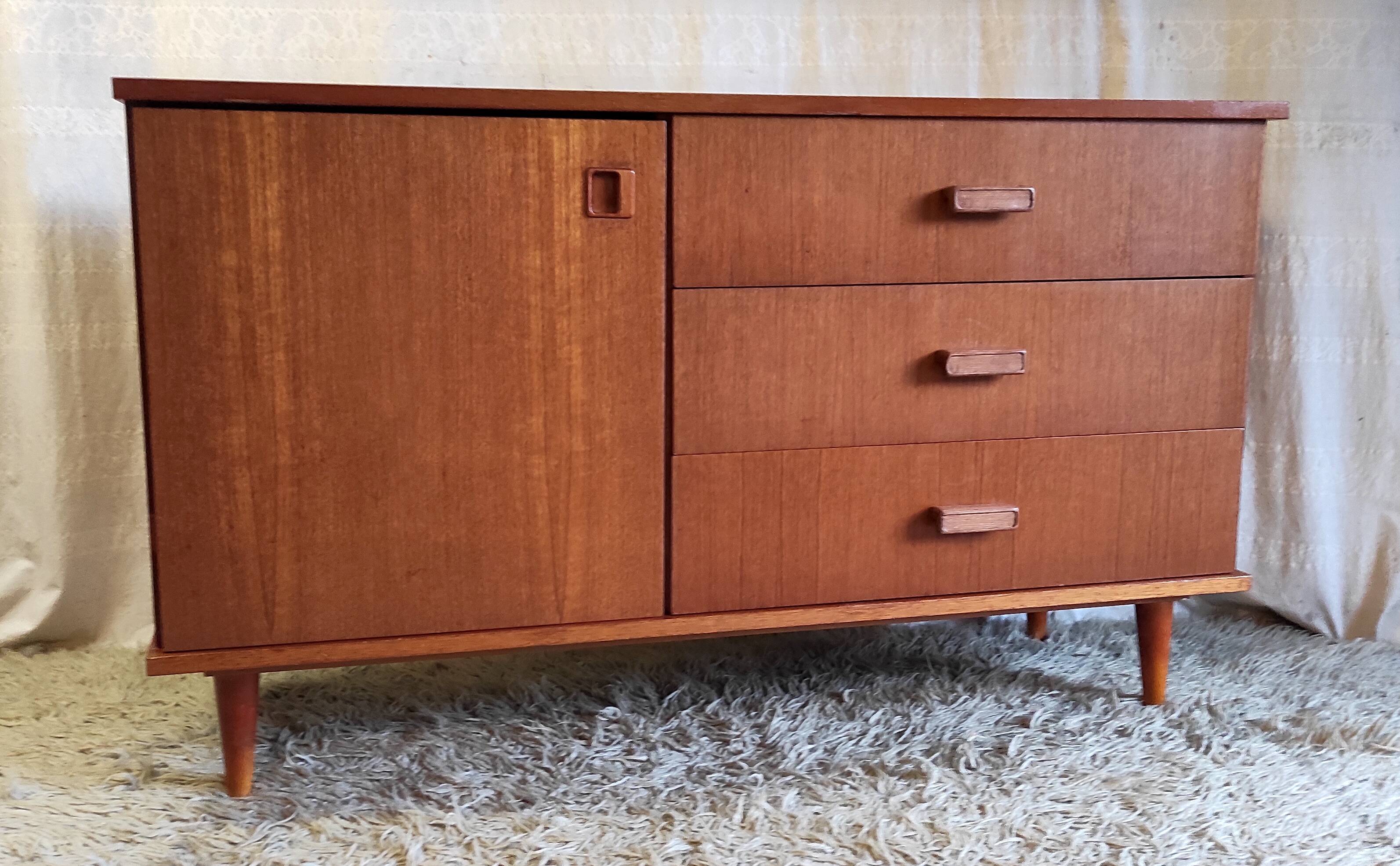 Scandinavian style teak sideboard - mid 20th century