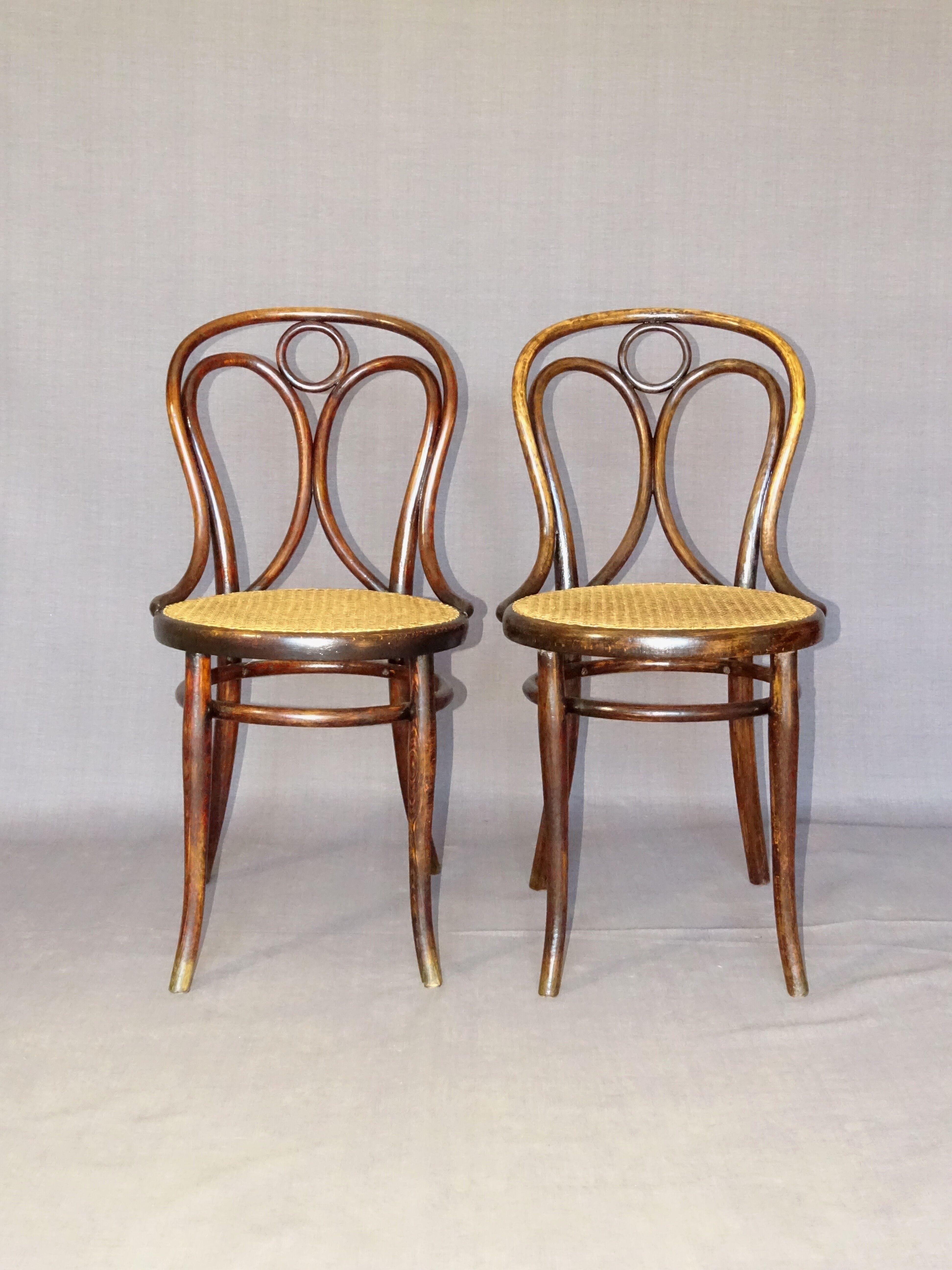 Set of 4 chairs Thonet N°19 canned to nine still unbleached, Engelstuhl 1880.