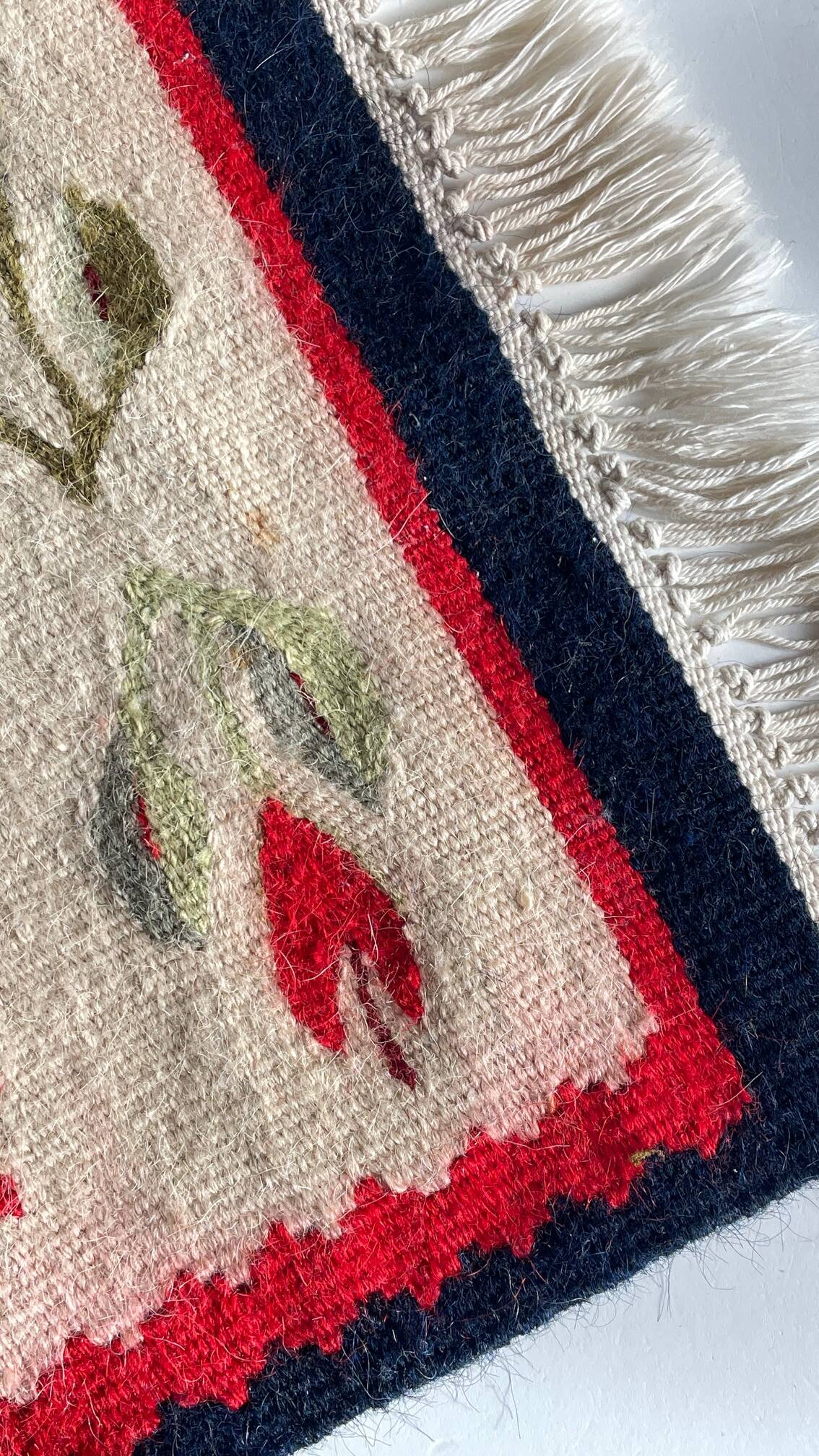 Tapis Rollakan décor de tulipes vintage