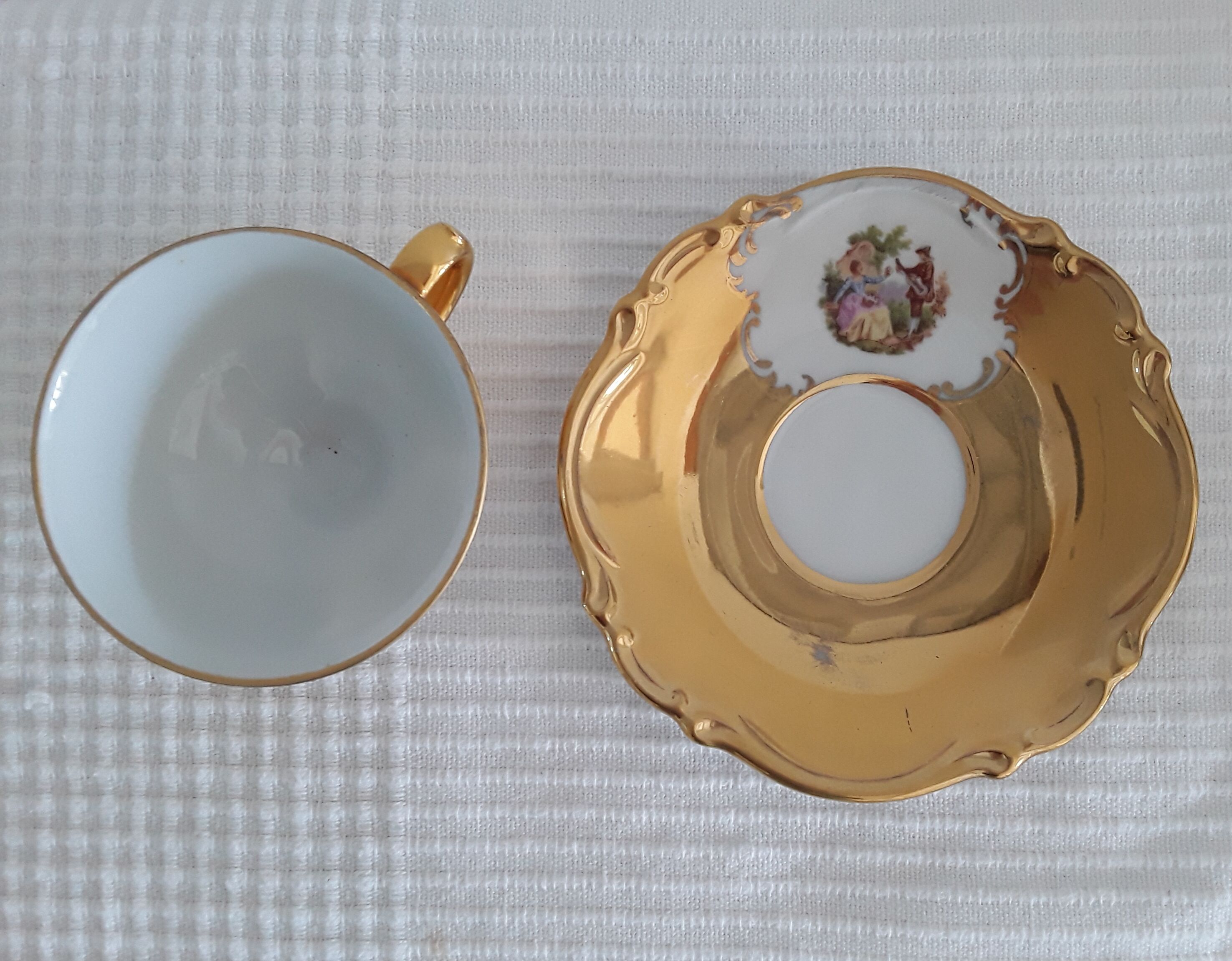 Gold porcelain coffee service