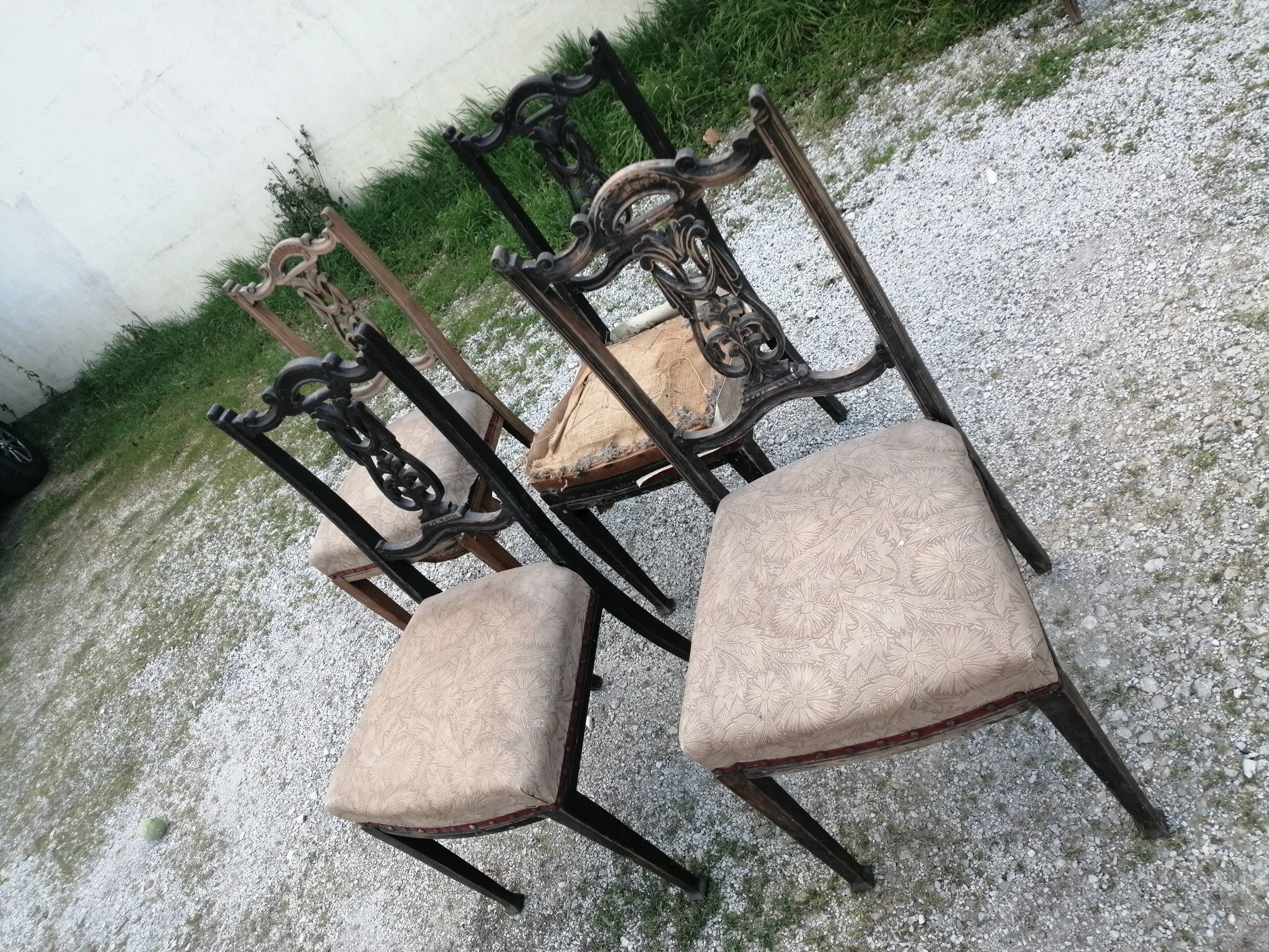 Lot 4 chairs "Chippendale"