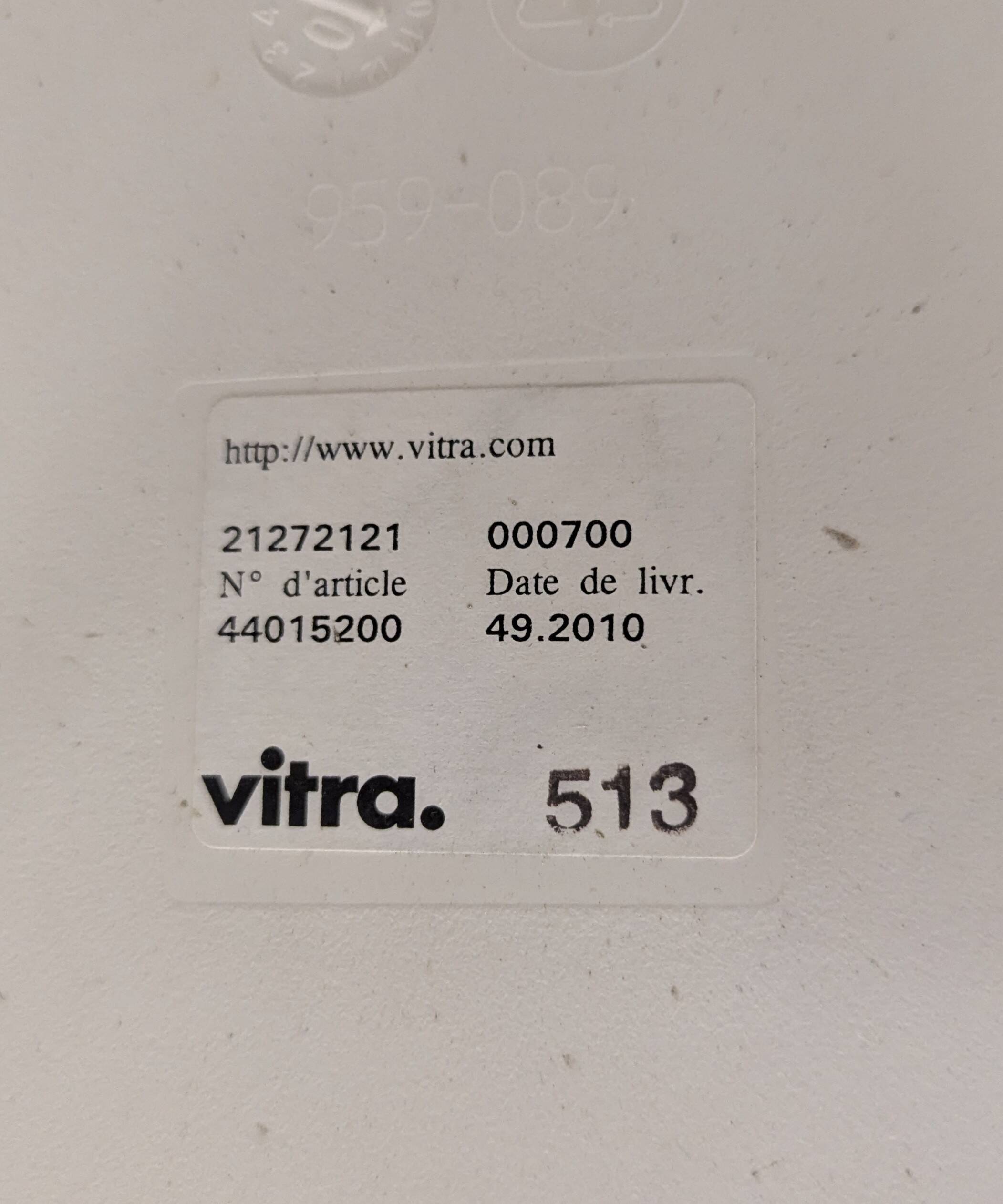 Chaise Vitra Eames DSR rembourrée grise