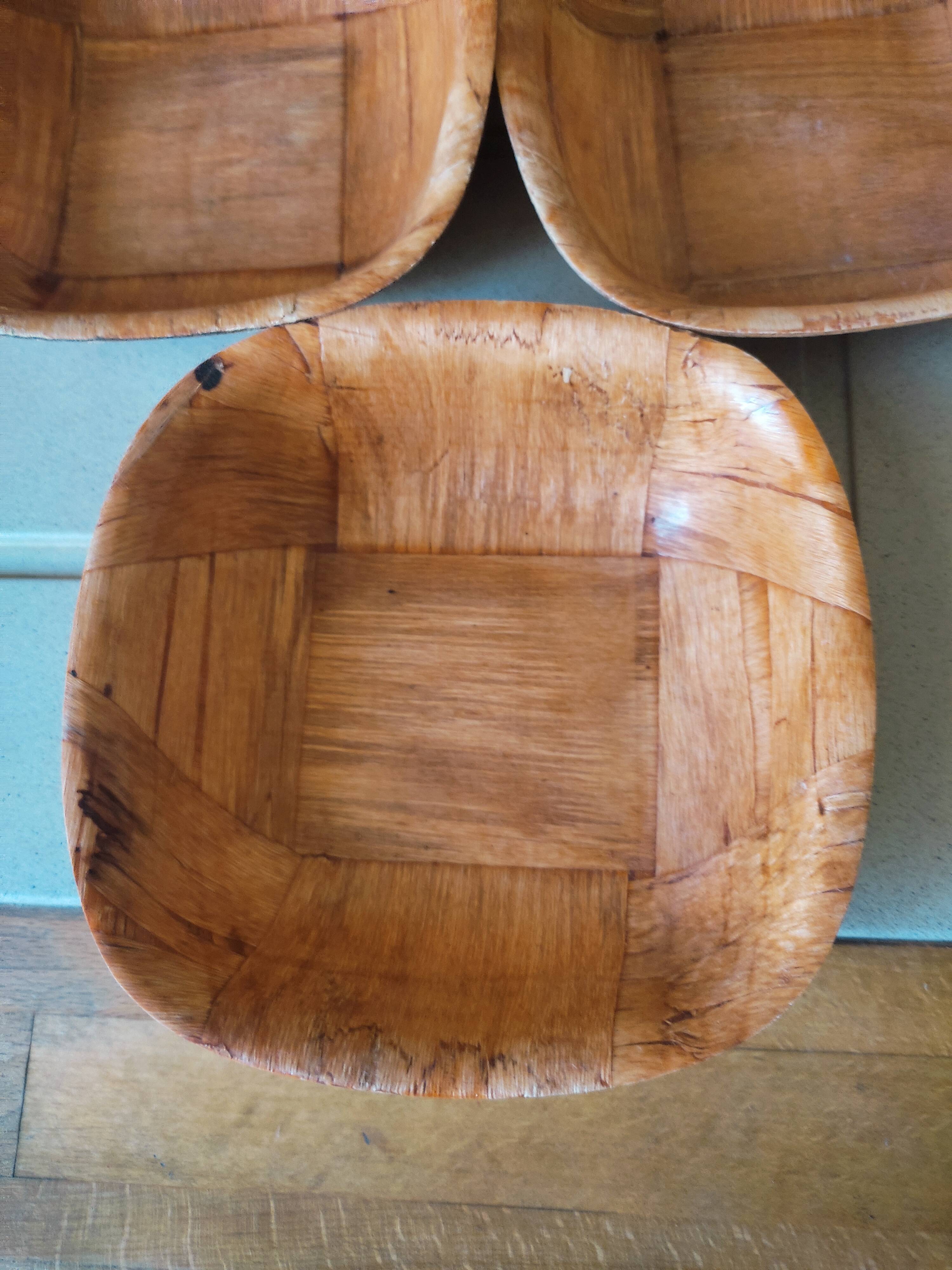 5 dishes in pressed laminated wood